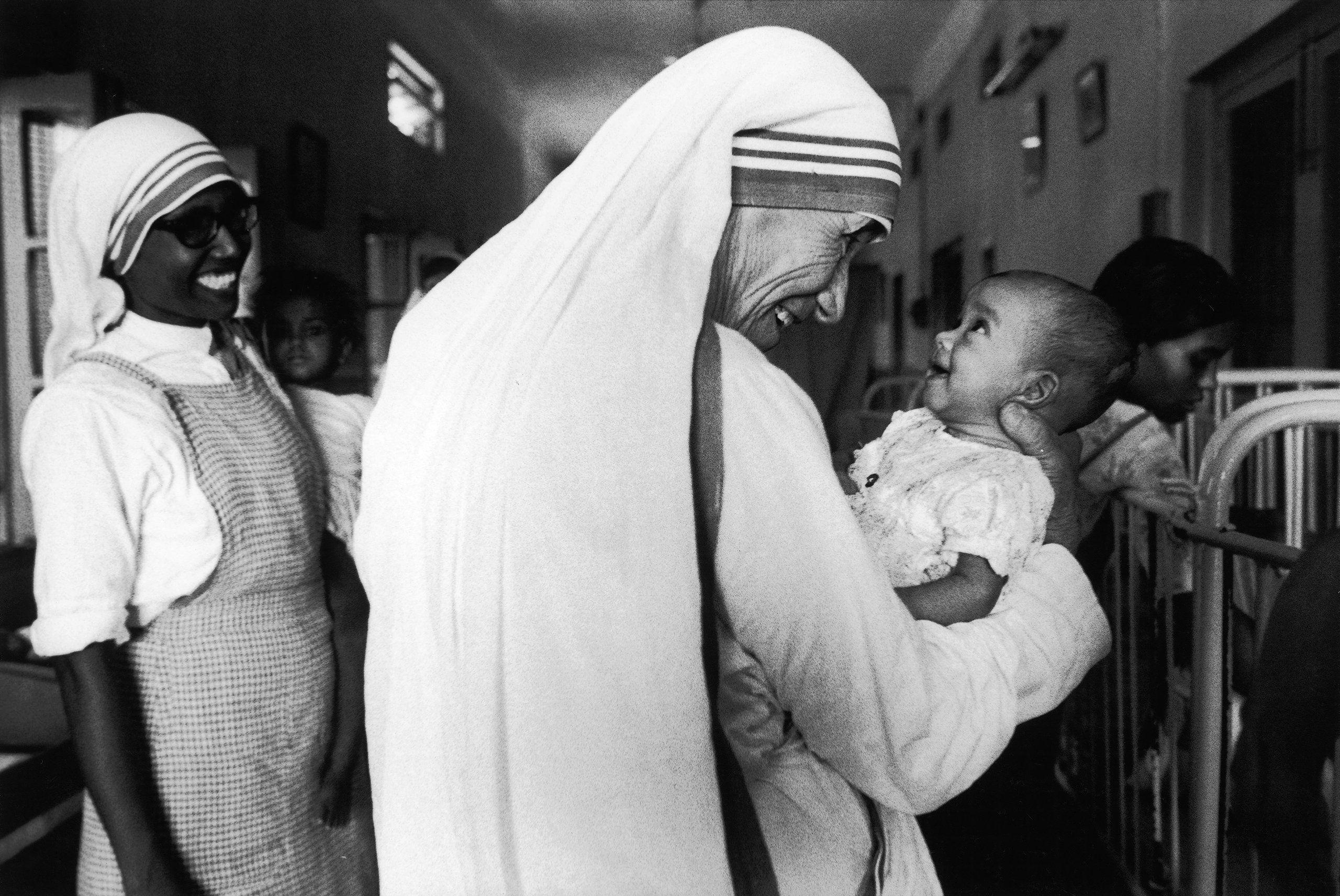 Mother Teresa Photos: Image Show the Power of Her Work