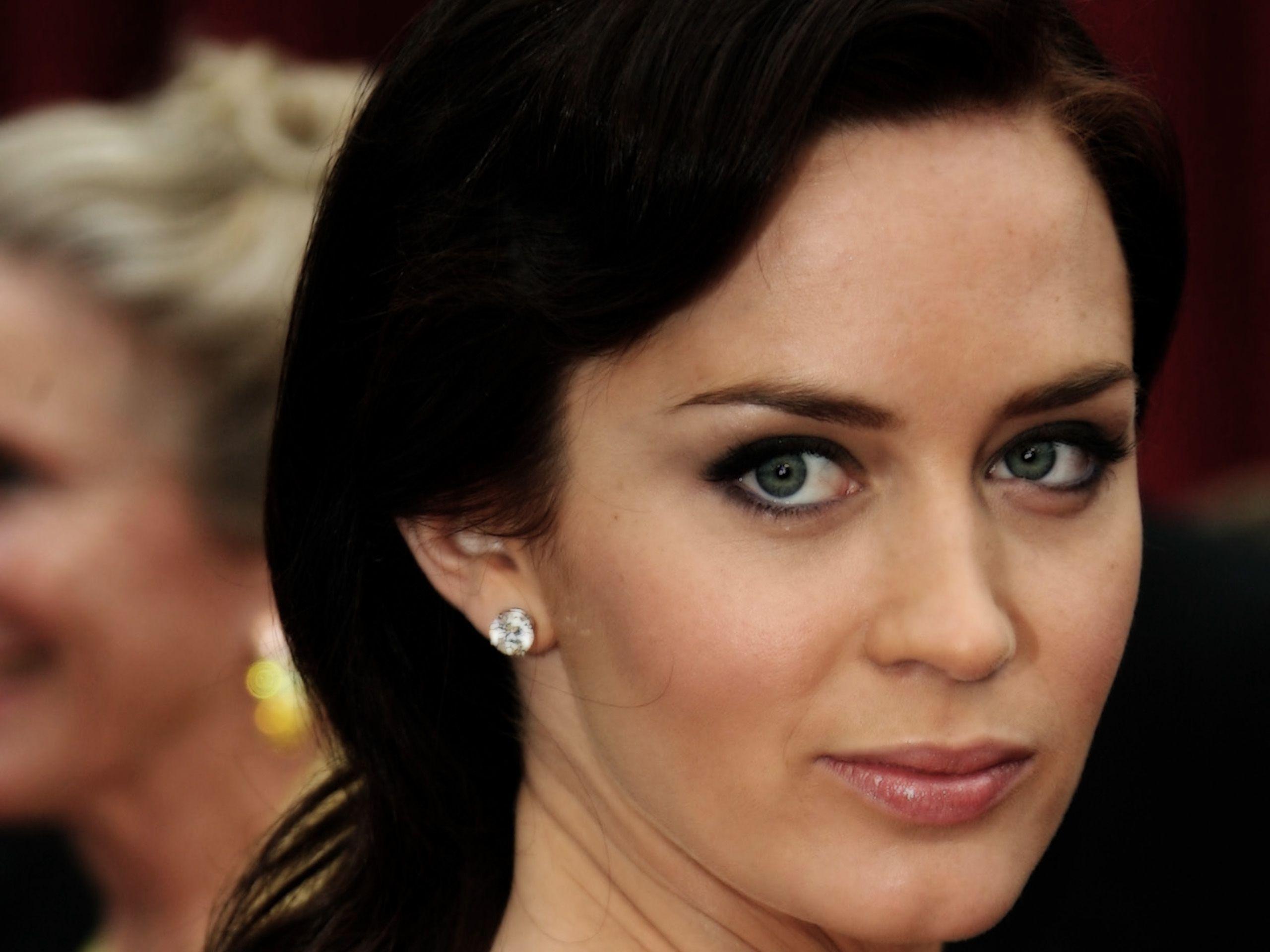 Emily Blunt Wallpapers 17 73437 High Definition Wallpapers