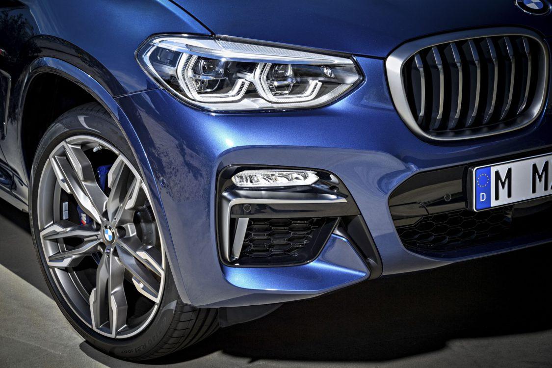 2019 BMW X3 Engine Wallpapers