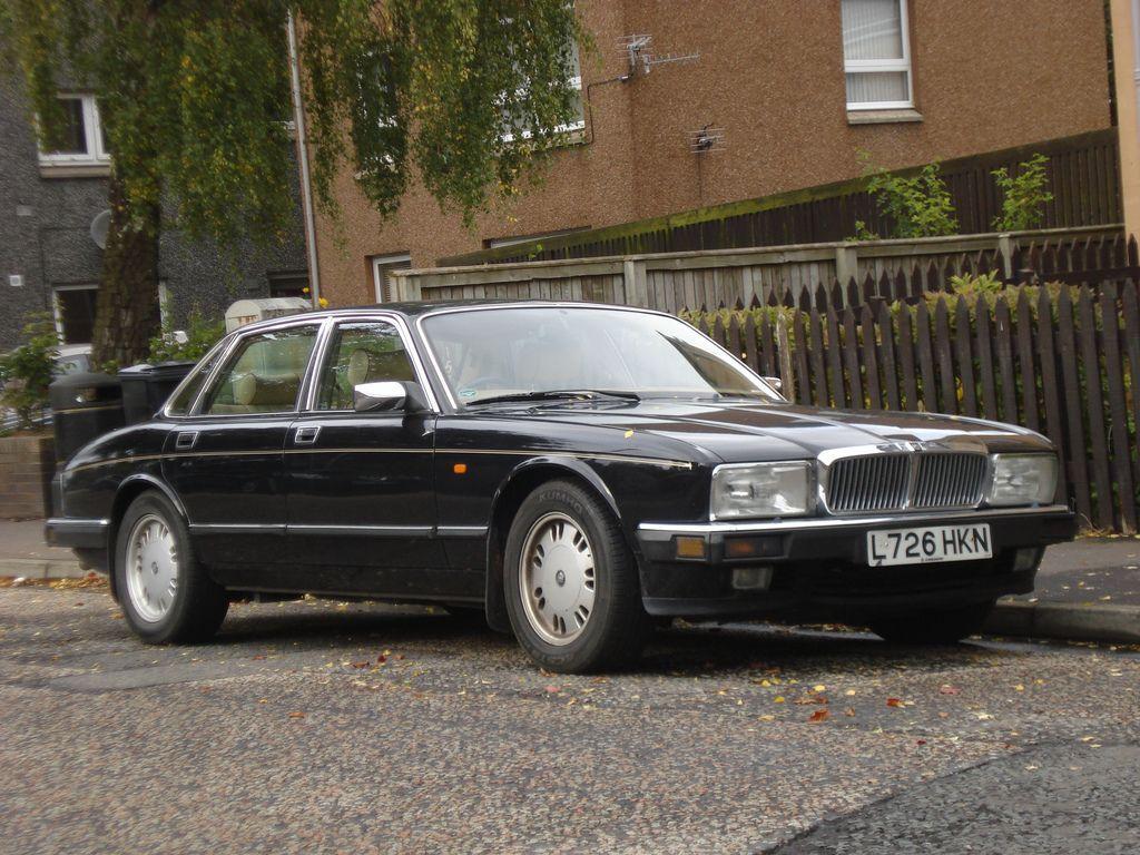 1994 Jaguar XJ6 Gold