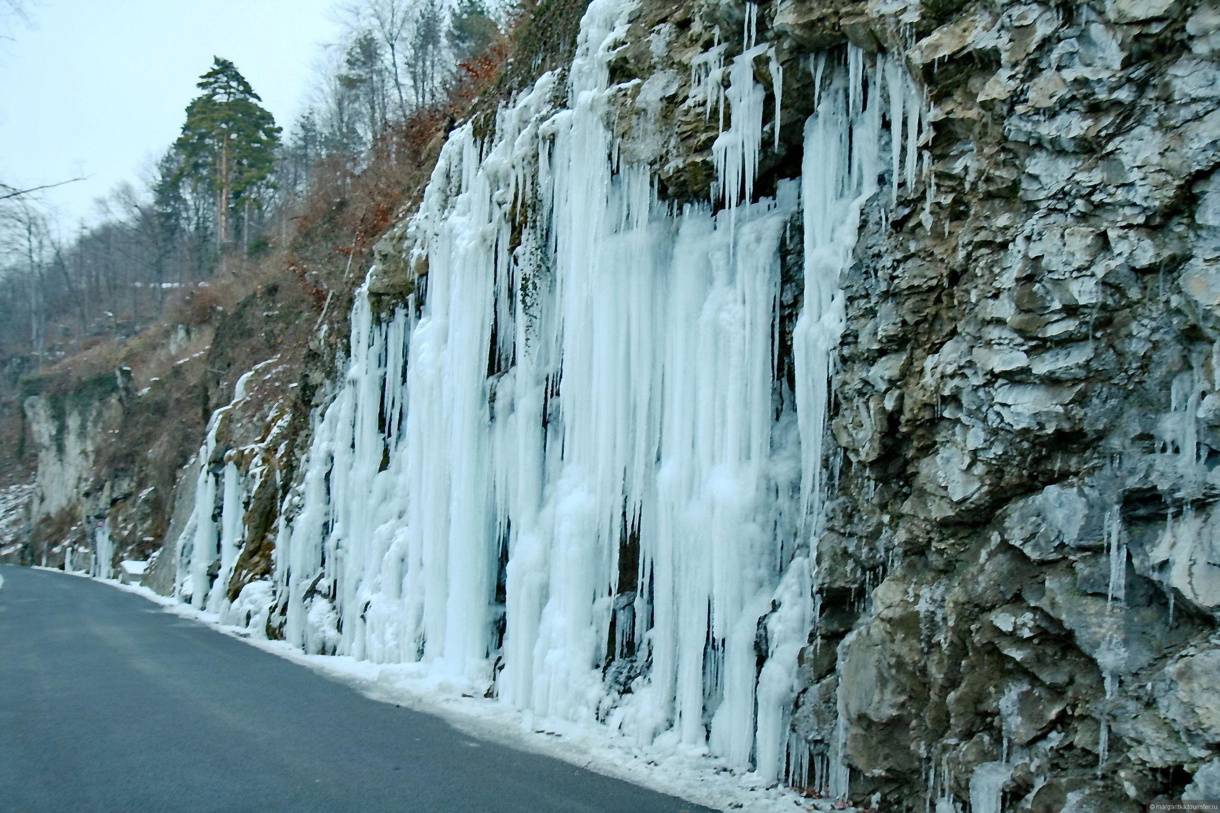 Frozen waterfall in Liechtenstein wallpapers and image