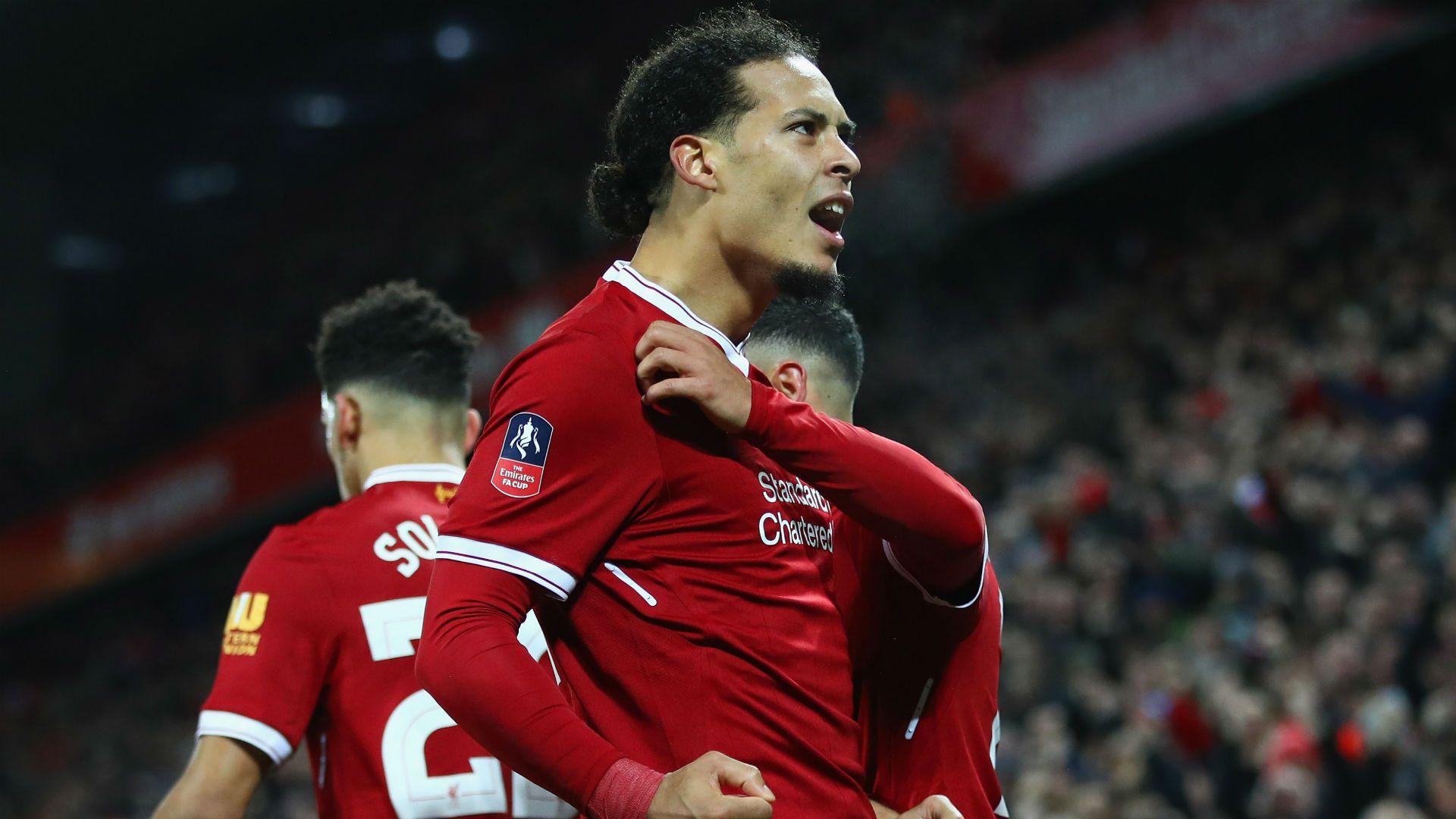 Sutton rates van Dijk higher than Alderweireld