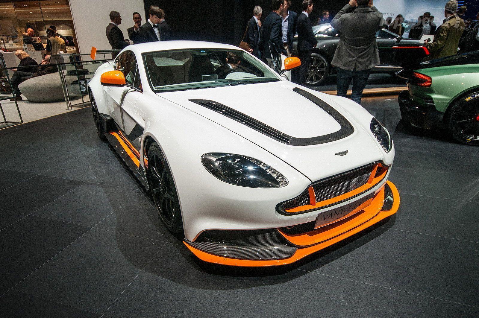 Aston Martin Vanquish 2016 White Color Wallpapers