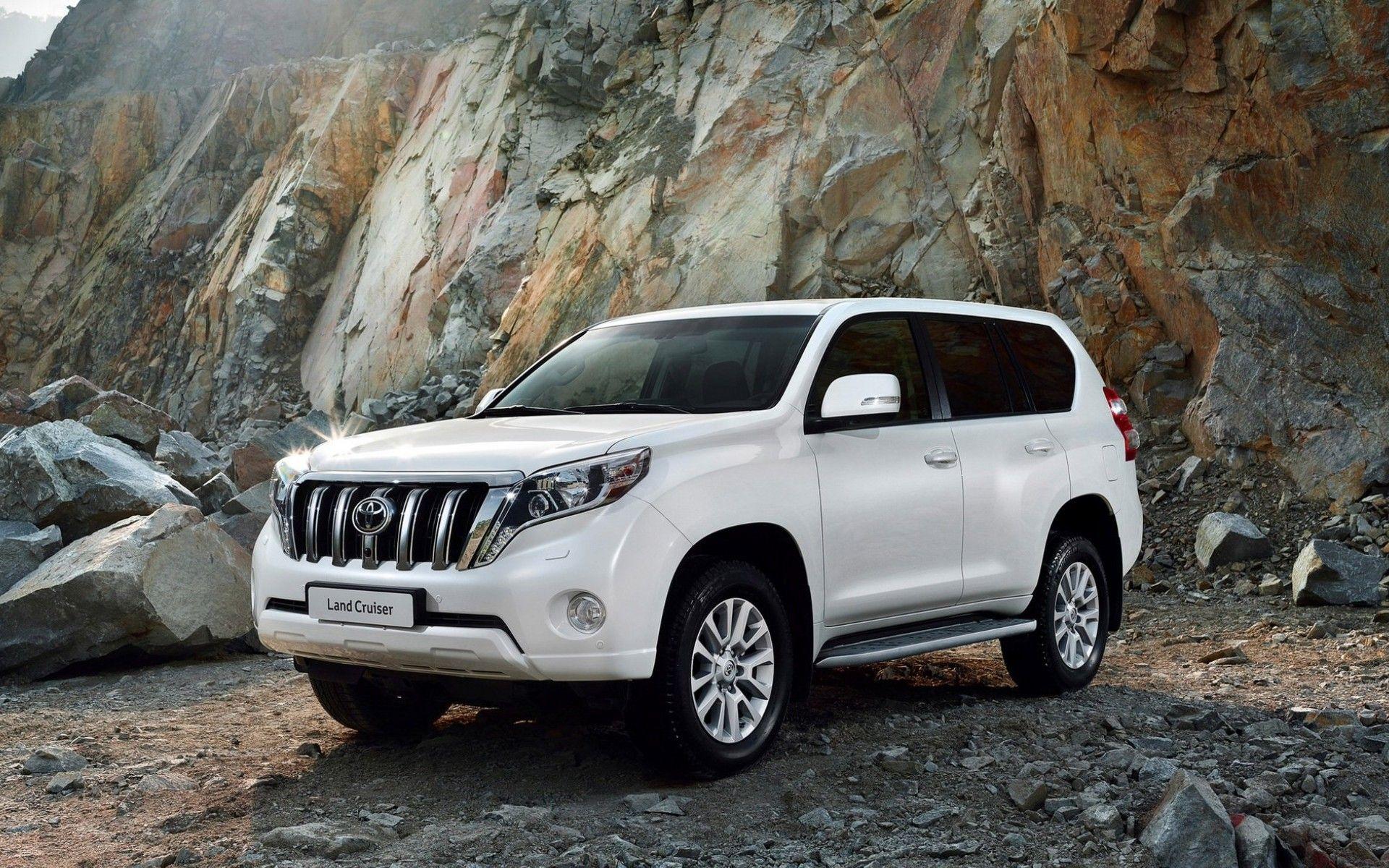 10 Toyota Land Cruiser Prado HD Wallpapers