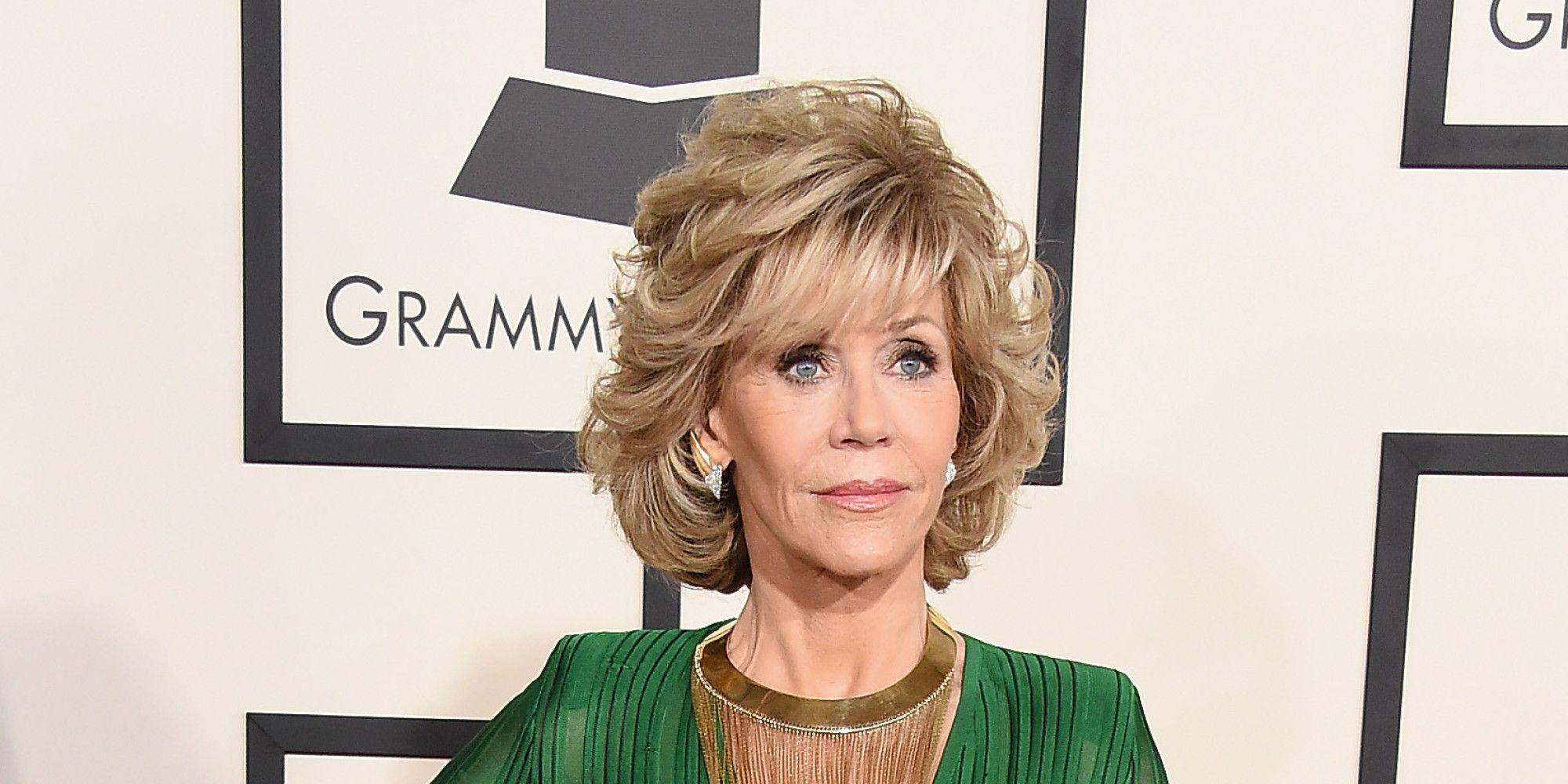 Jane Fonda’s 2015 Grammys Outfit Puts Everyone Else To Shame