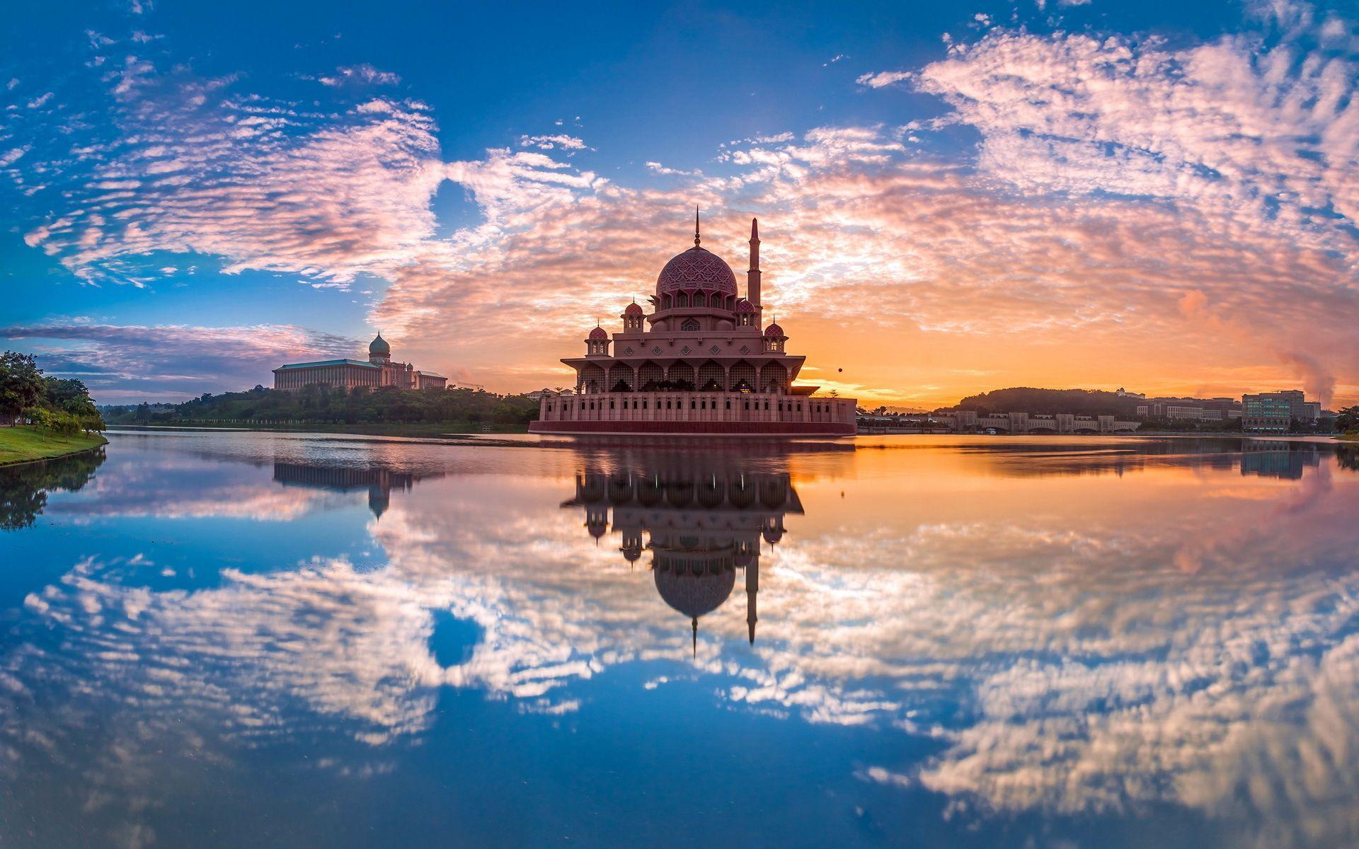 Putrajaya malaysia Wallpapers