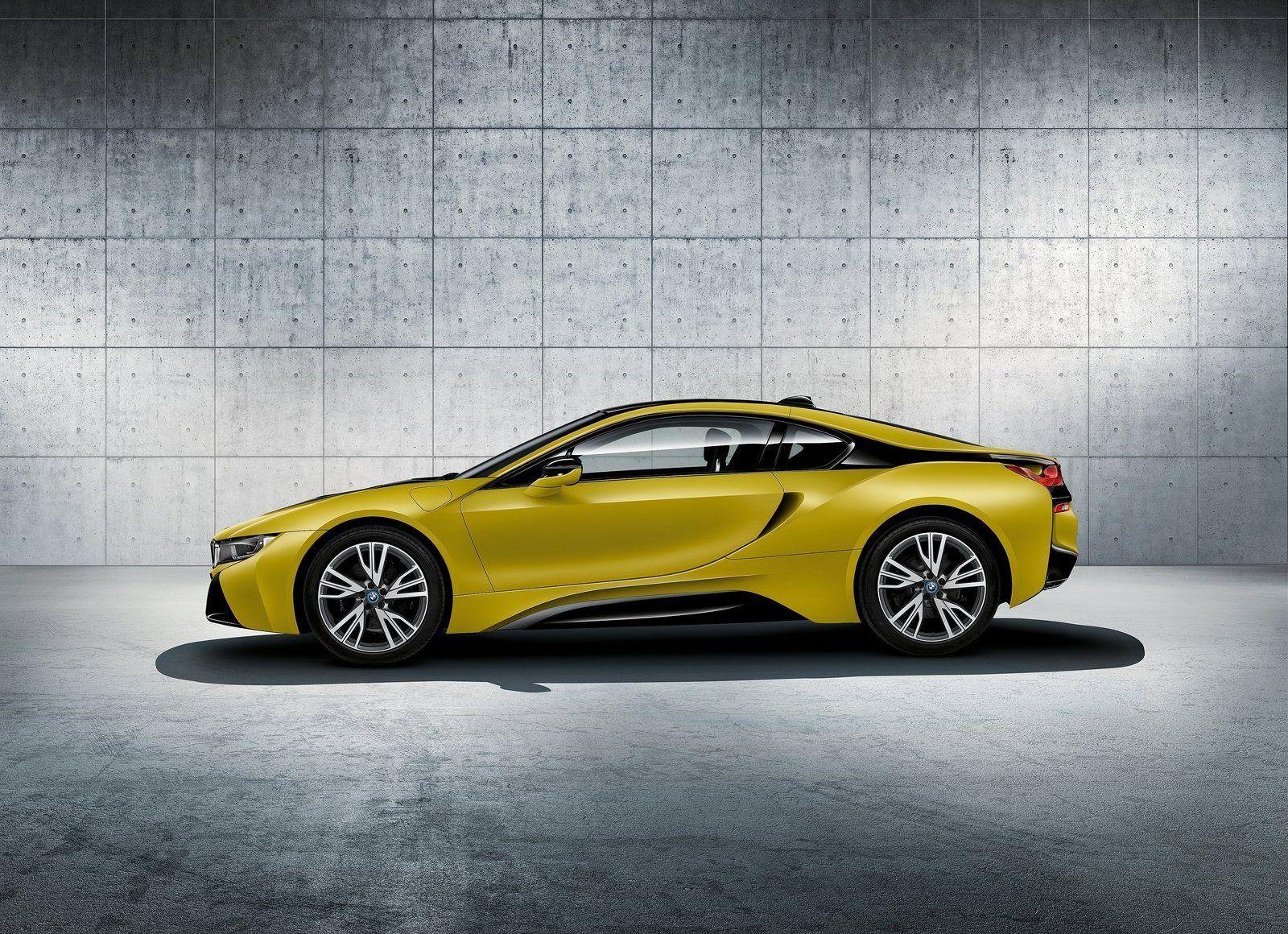 2018 BMW i8 Protonic Frozen Yellow