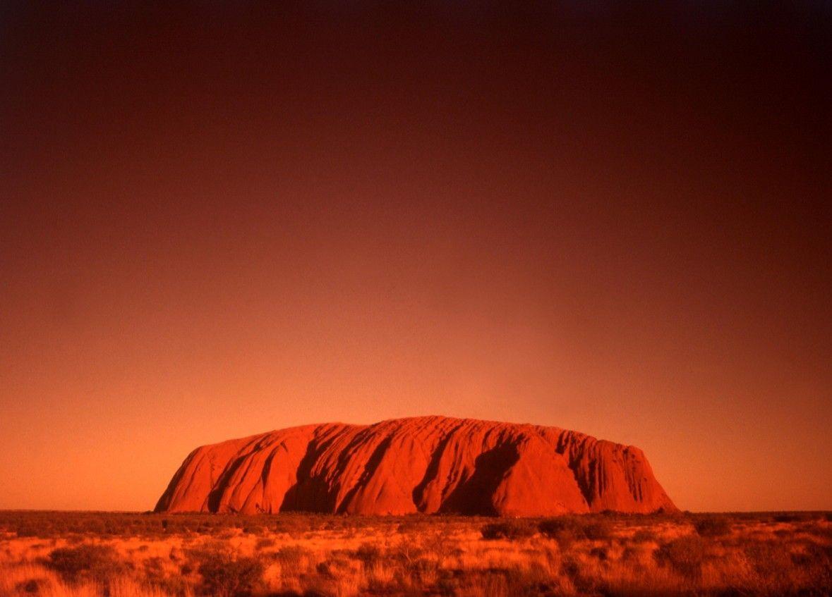 Uluru Tag wallpapers: Ayres Rock Australia Desert Mountain Formation