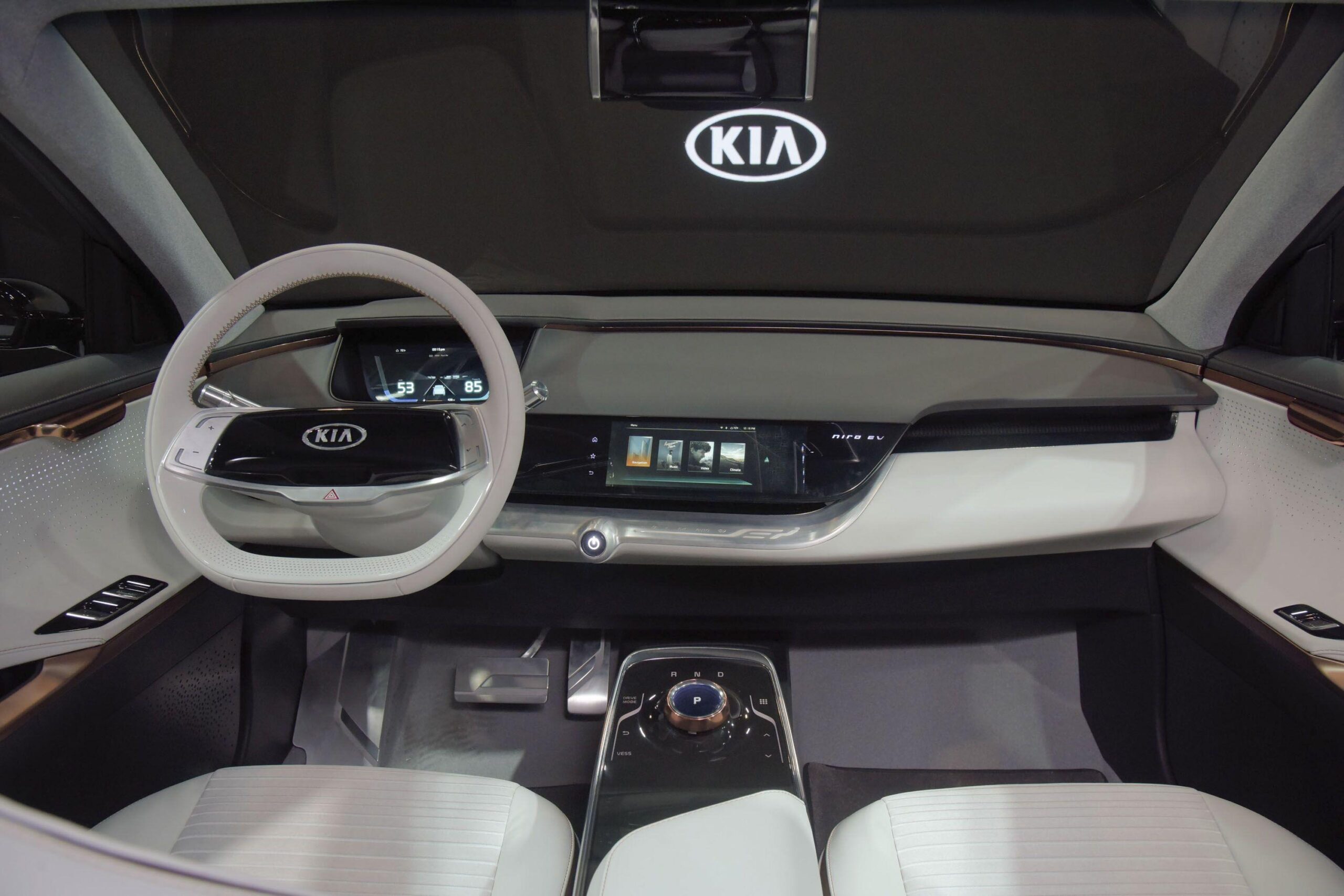 2018 Kia Niro EV Concept News