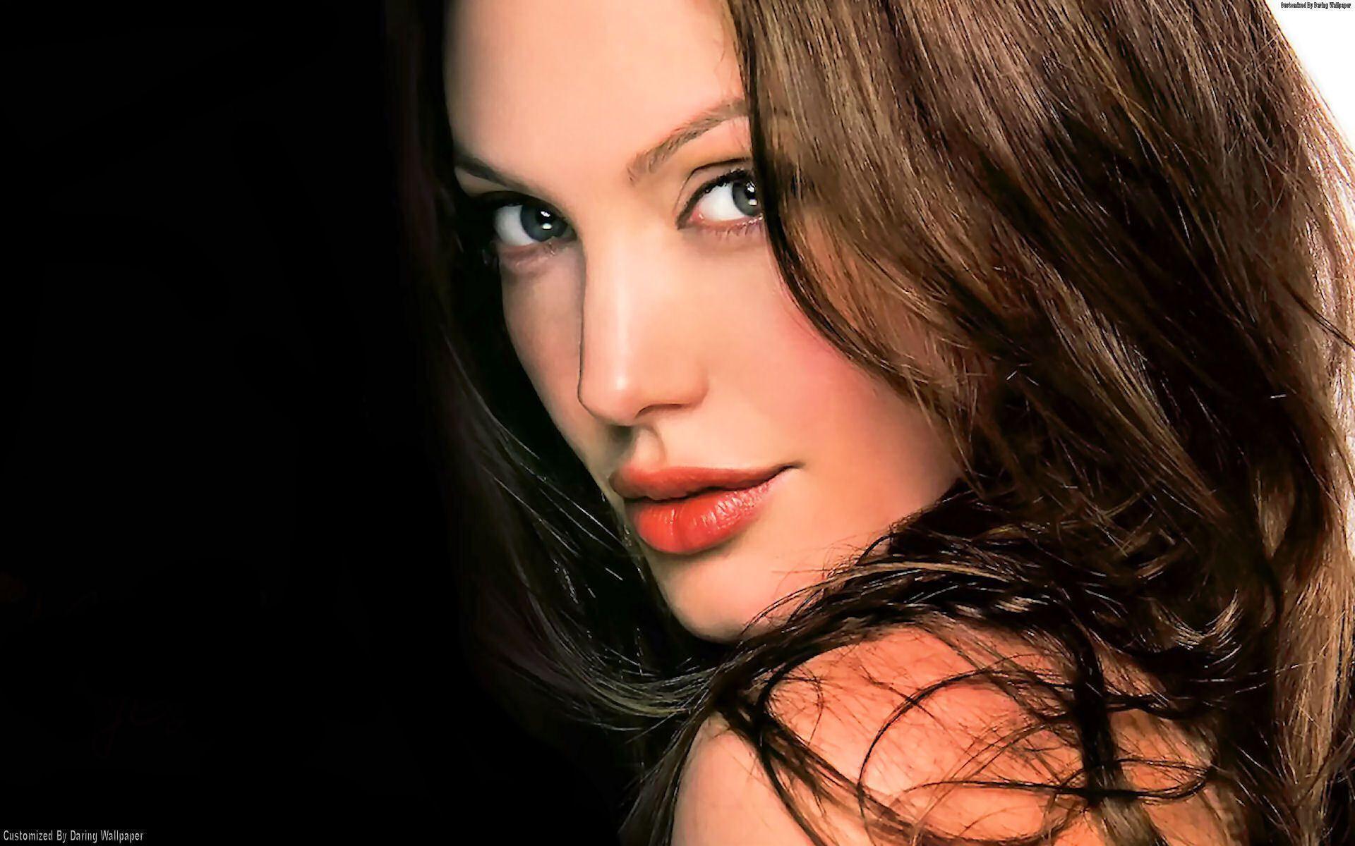 Angelina Jolie Wallpapers