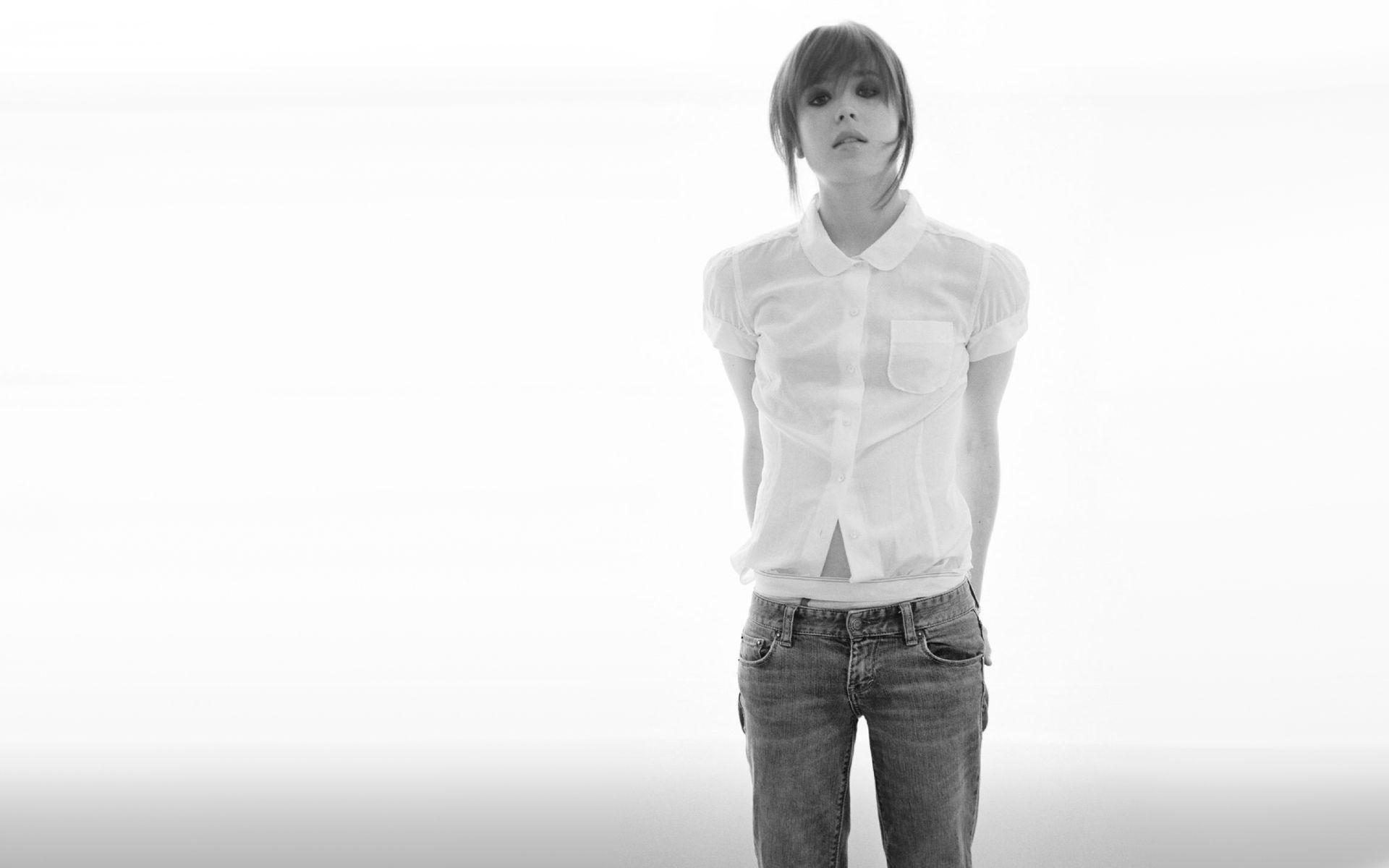 Ellen Page Hot Desktop Wallpapers