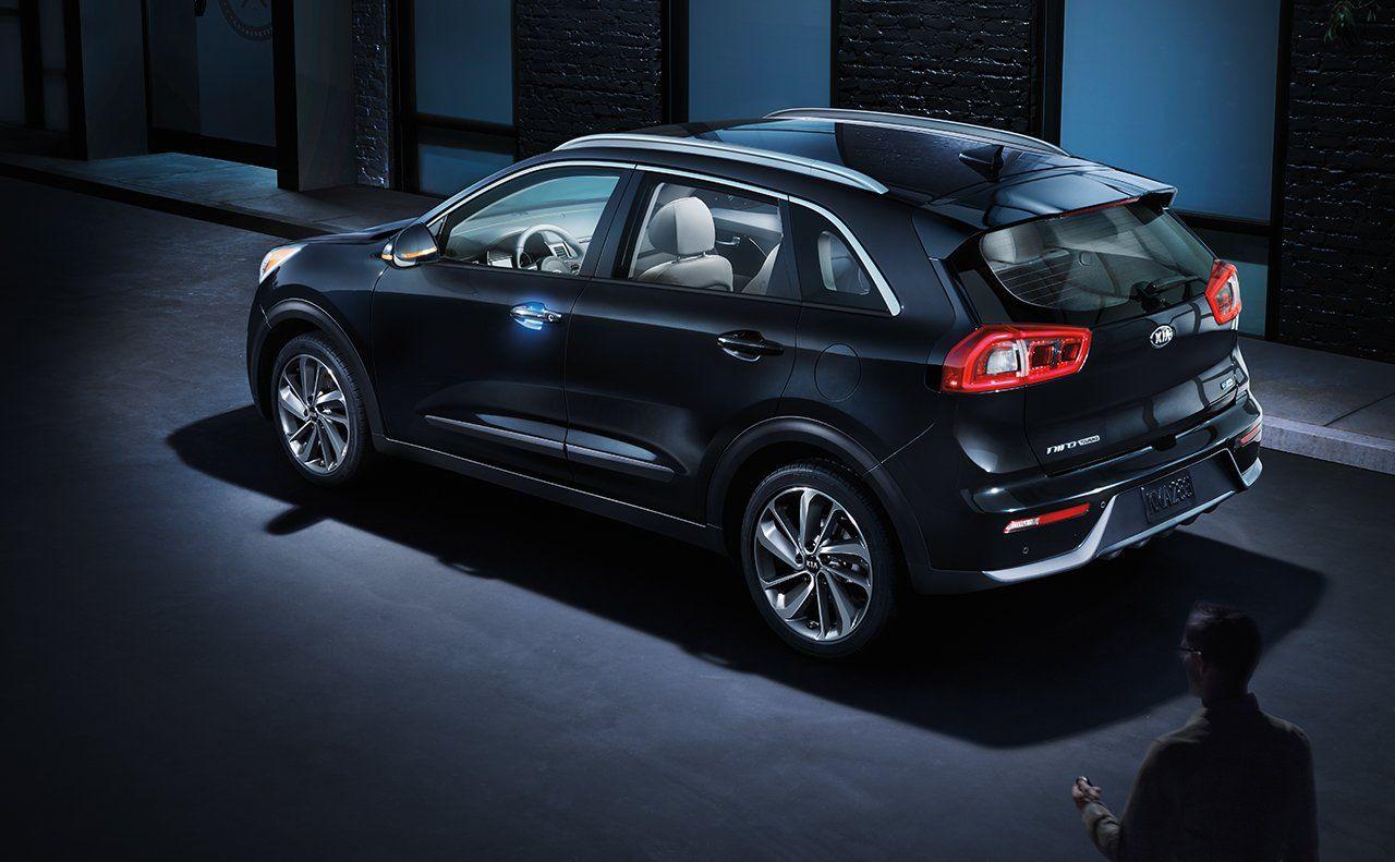 2019 Kia Niro EV black color in night rear side view hd wallpapers