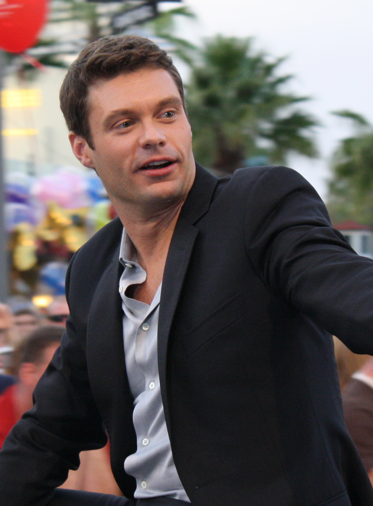 Top HD Ryan Seacrest Wallpapers