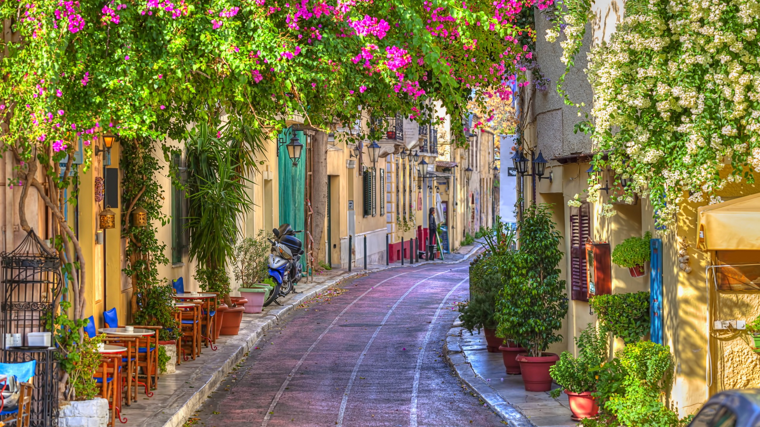 Side Street in Athens, Greece HD Wallpapers