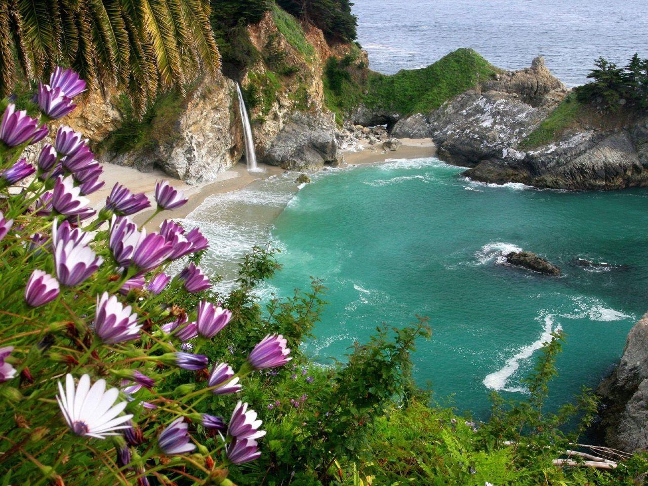 McWay Falls ★ at Julia Pfeiffer Burns State Park, Big Sur