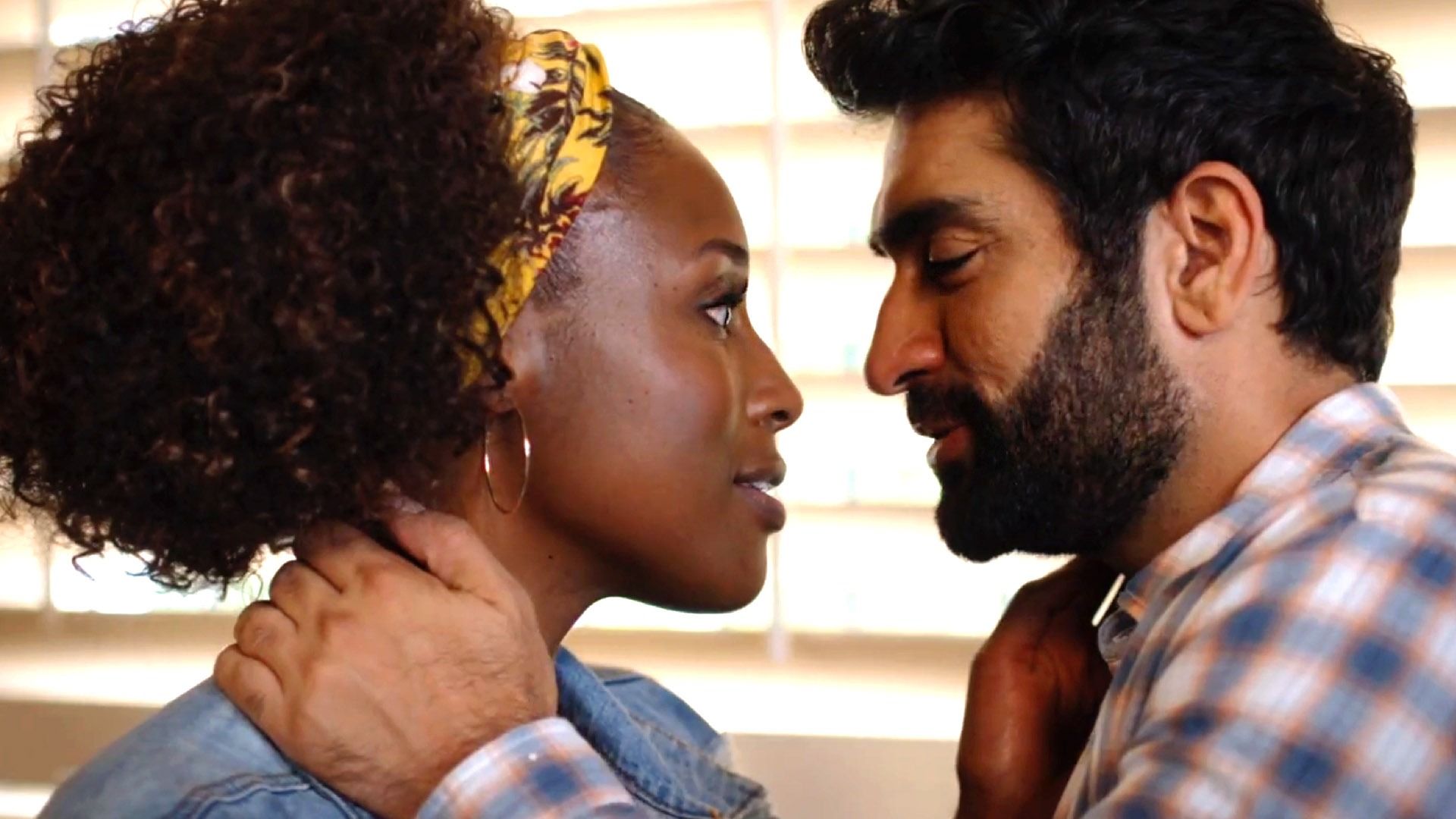 The Lovebirds Review: Kumail Nanjiani and Issa Rae Lead a Generic