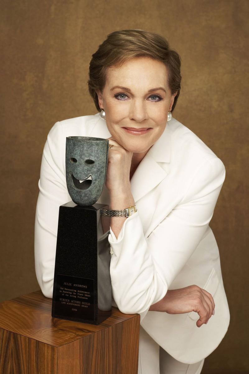 Julie Andrews photo 37 of 38 pics, wallpapers