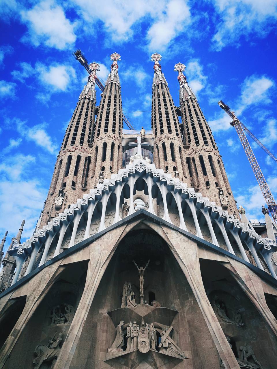 La Sagrada Familia Wallpapers by b7tvh0n