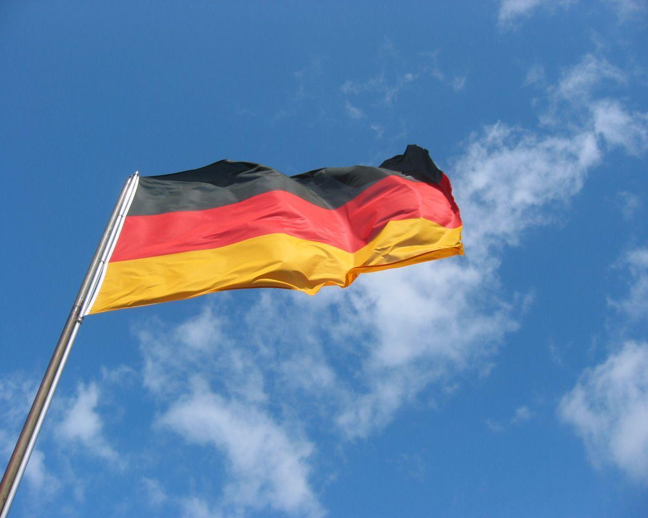 German Flag Fly Wallpapers Wallpapers