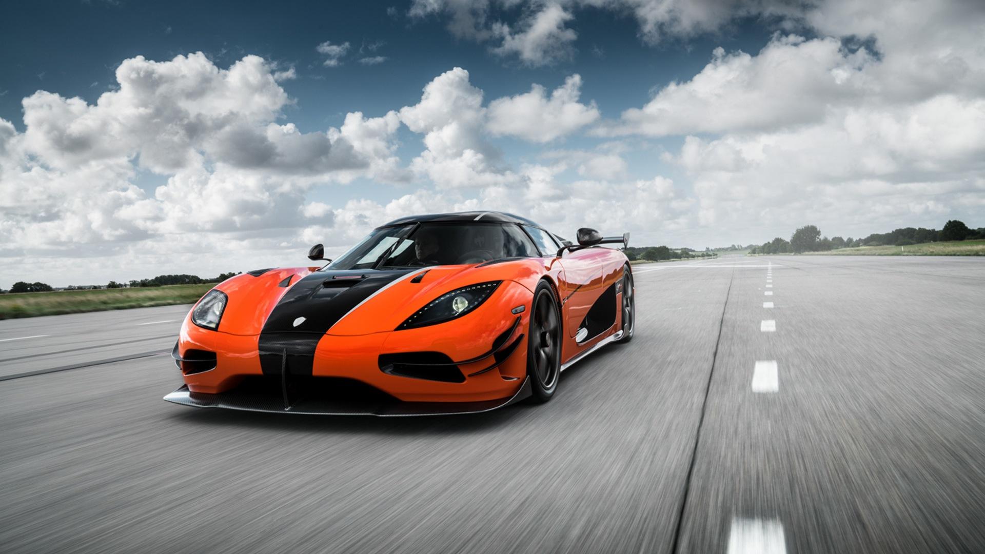 Koenigsegg : Breaking News, Photos, & Videos