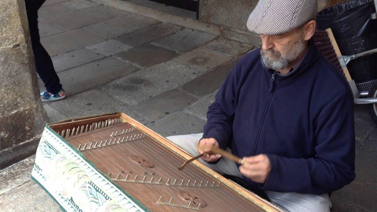 Hammered Dulcimer