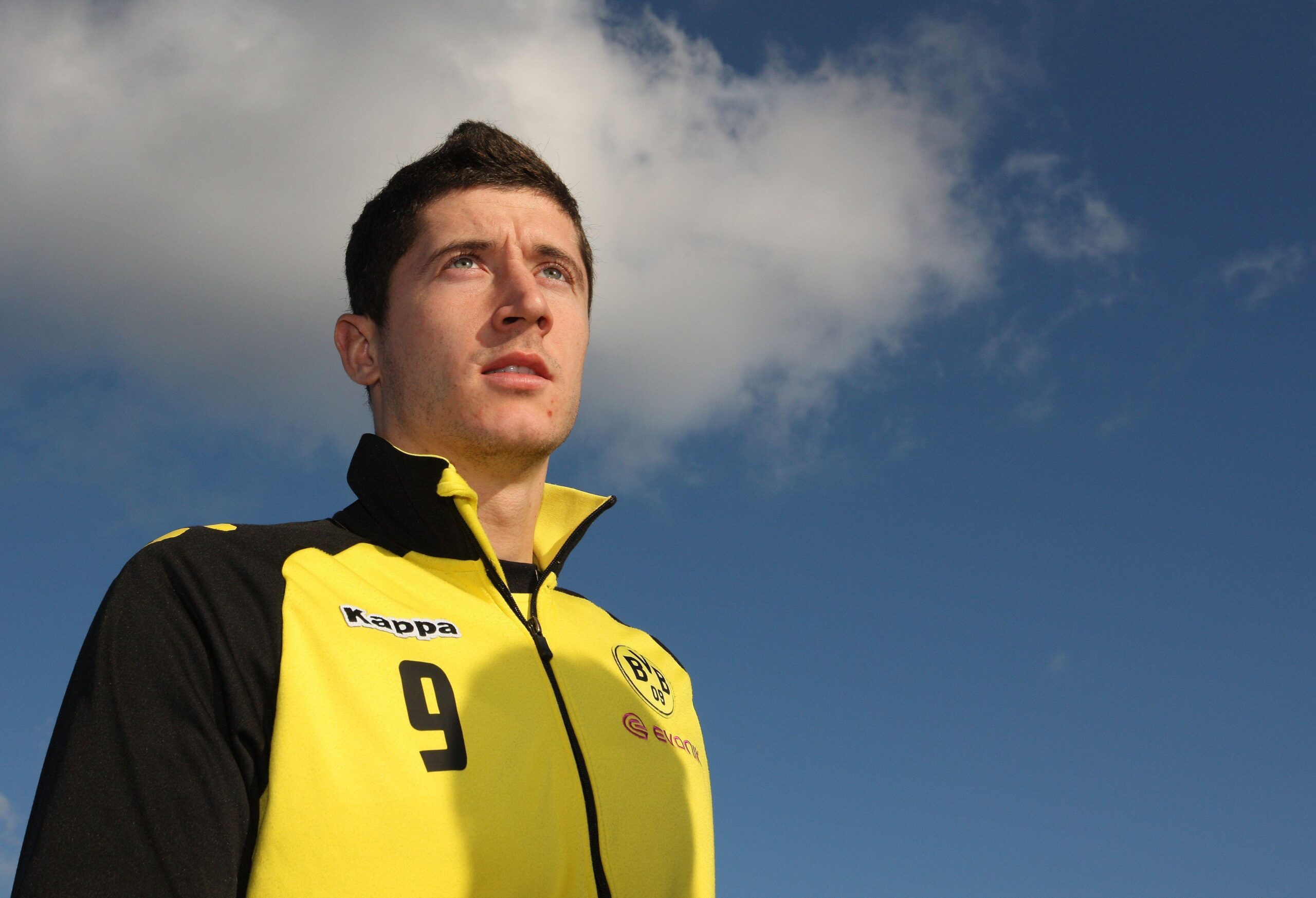 Robert Lewandowski Photo HD Wallpapers