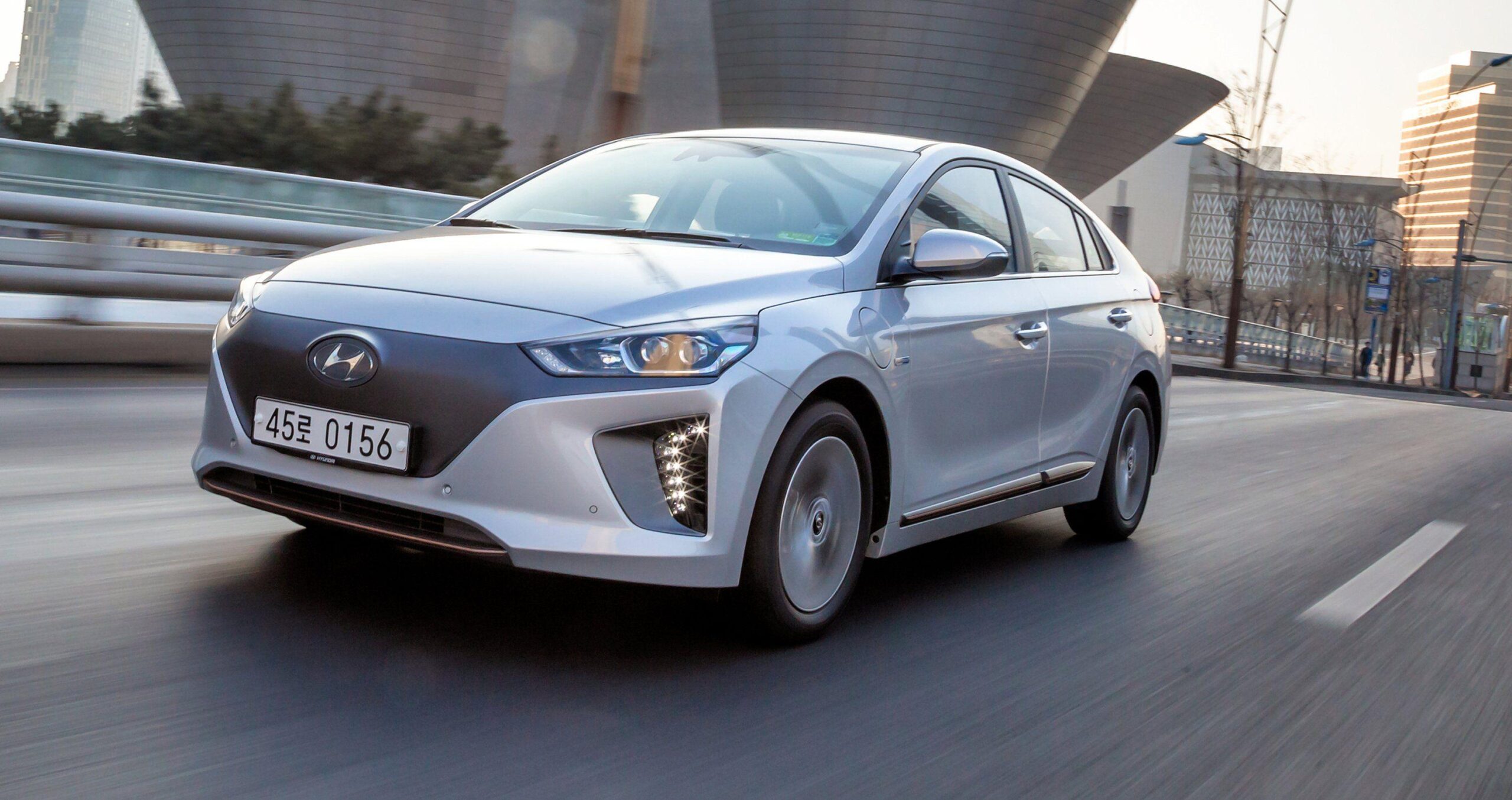 Hyundai Ioniq hybrid, PHEV and EV expected by early 2018