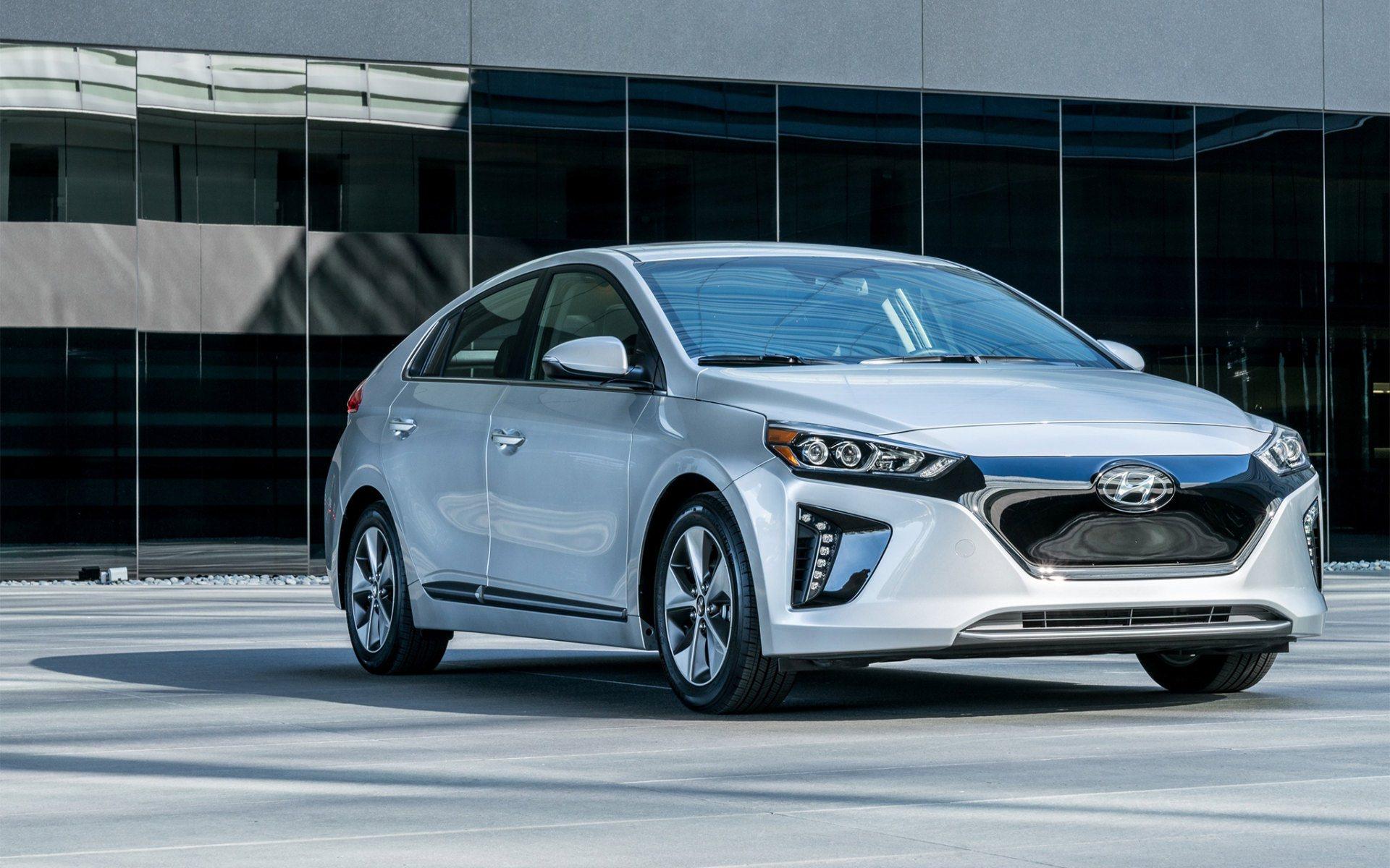 2017 Hyundai Ioniq Wallpapers