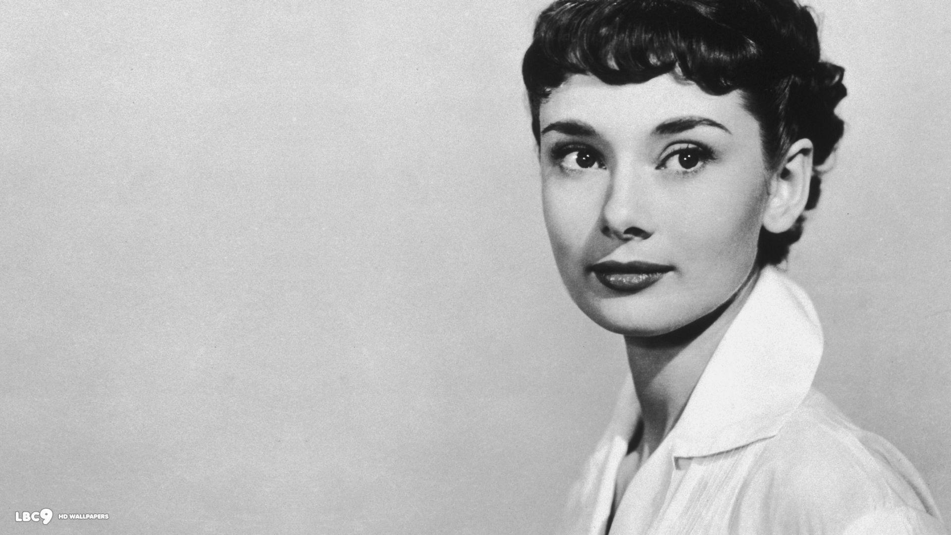 audrey hepburn wallpapers 3/50