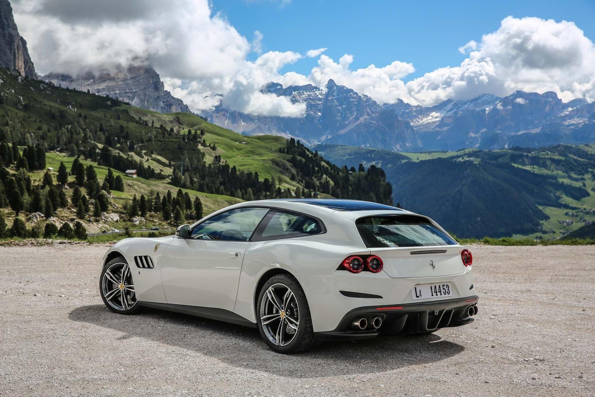 2017 FERRARI GTC4LUSSO T WALLPAPER HD DESKTOP