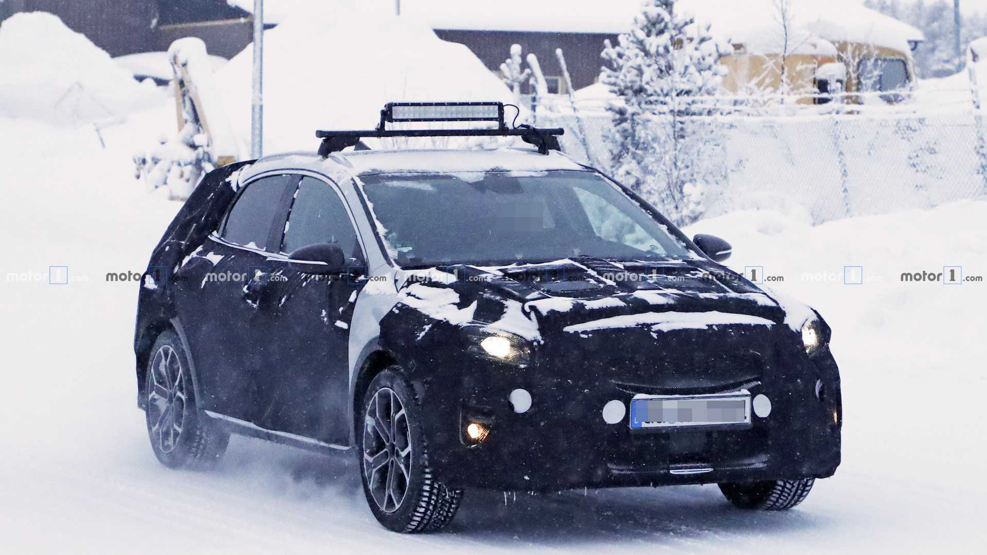 2019 Kia XCeed Crossover Spied Ahead Of Geneva Debut [UPDATE]