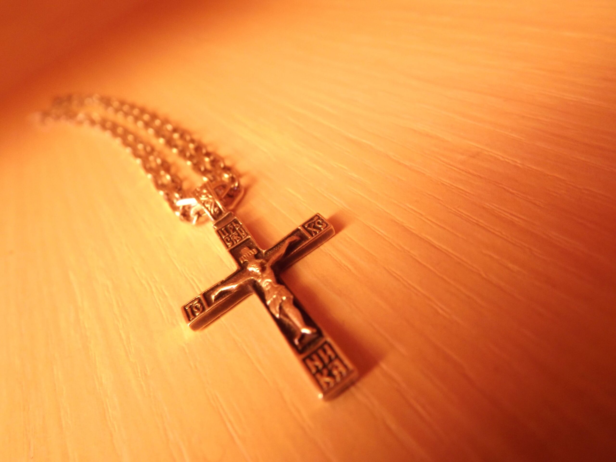 Download wallpapers cross, faith, macro, crucifix free desktop