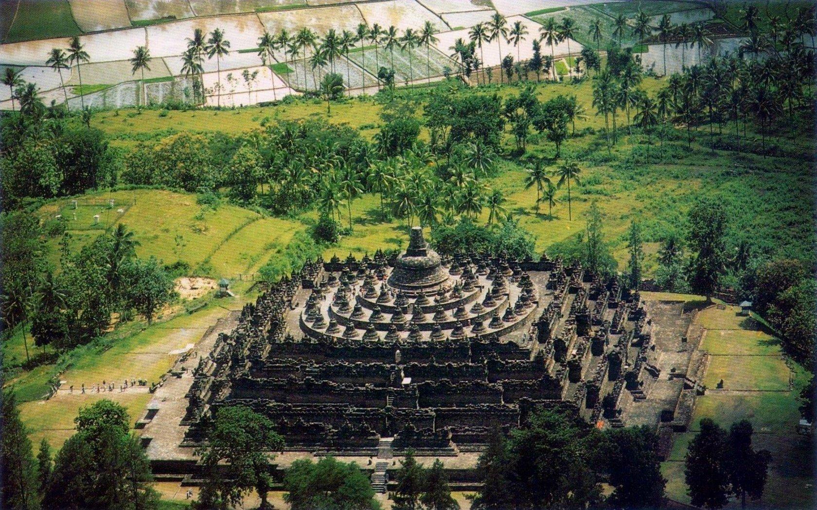 Borobudur Temple Wallpapers and Backgrounds Image