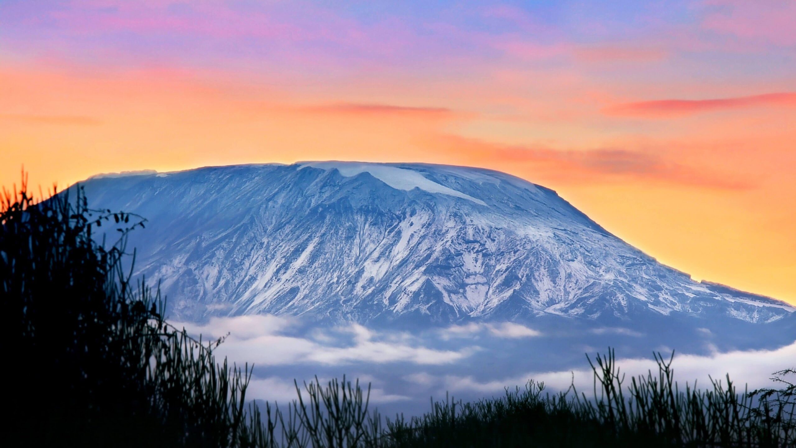 Mount Kilimanjaro at Sunset 4K Wallpapers