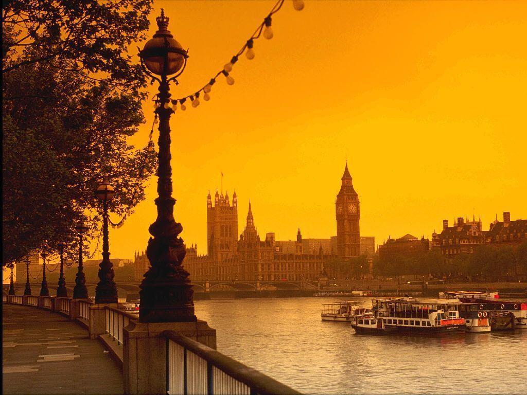 Desktop Wallpapers · Gallery · Travels · River Thames