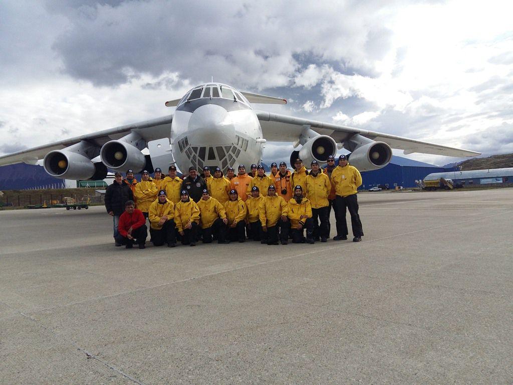 Partió desde Ushuaia la dotación para la Base Belgrano II