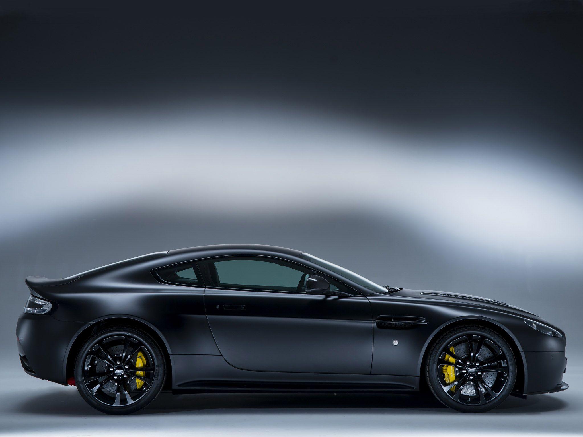 Aston Martin V12 Vantage Black wallpapers