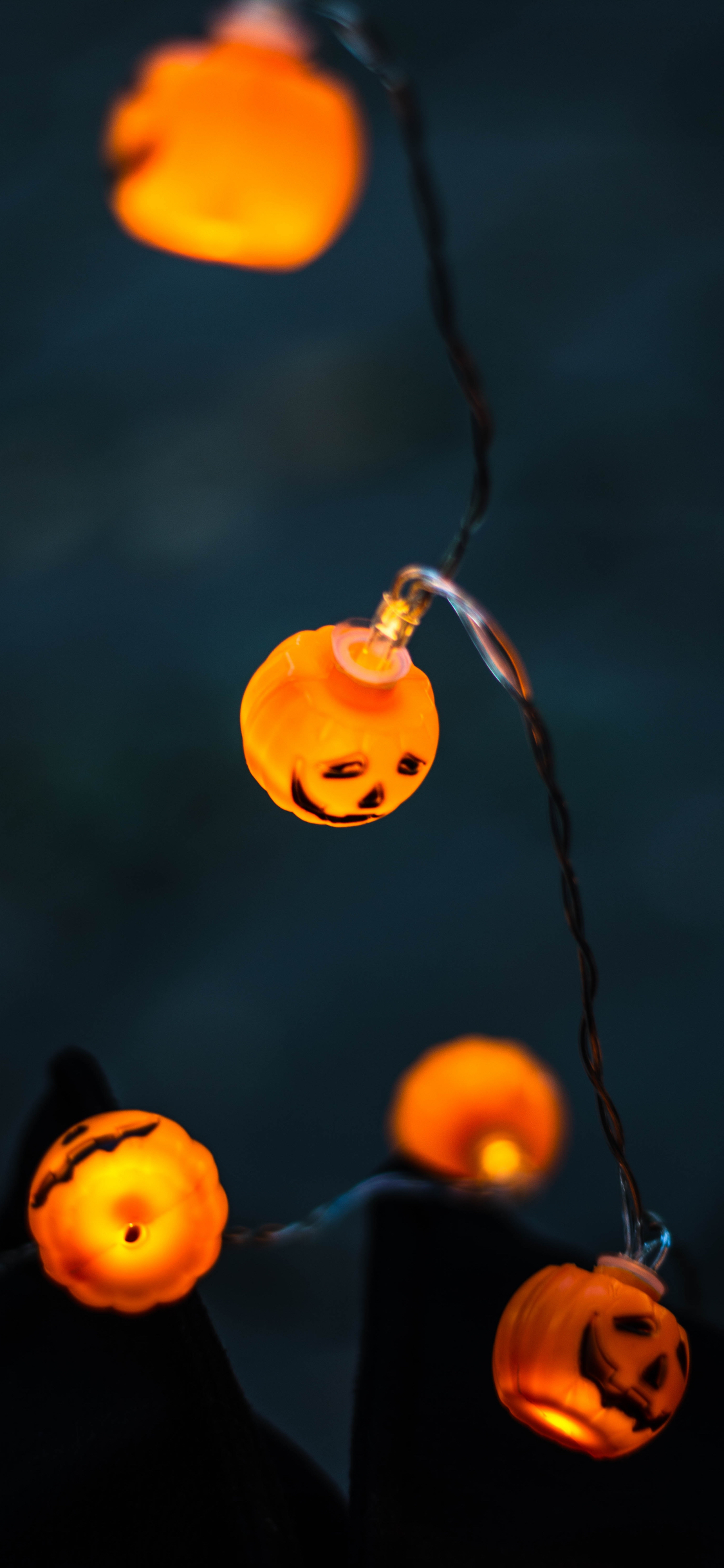 Minimal Halloween iPhone wallpapers pack