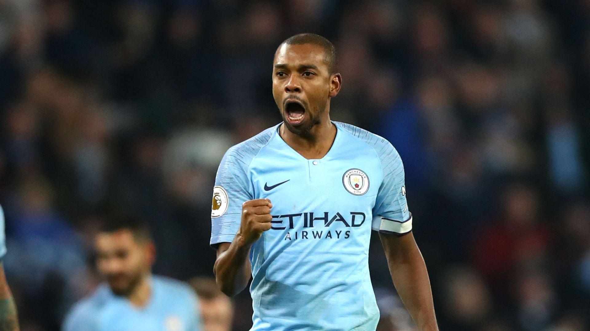 Fernandinho hopes Liverpool crumble under pressure