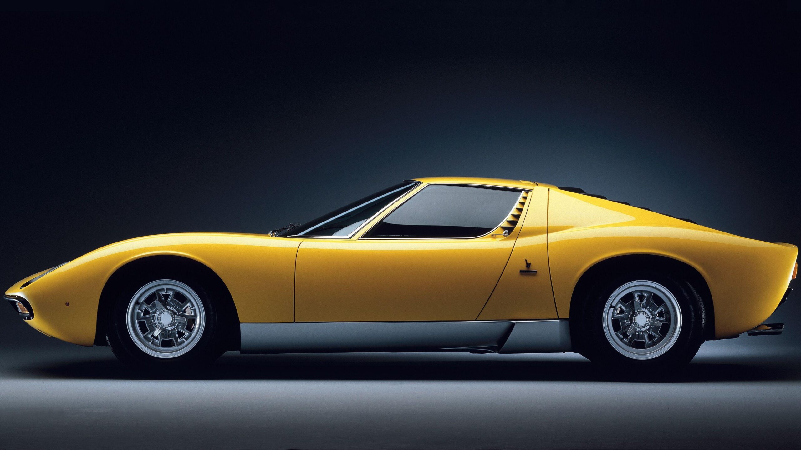 Lamborghini Miura Wallpapers 2