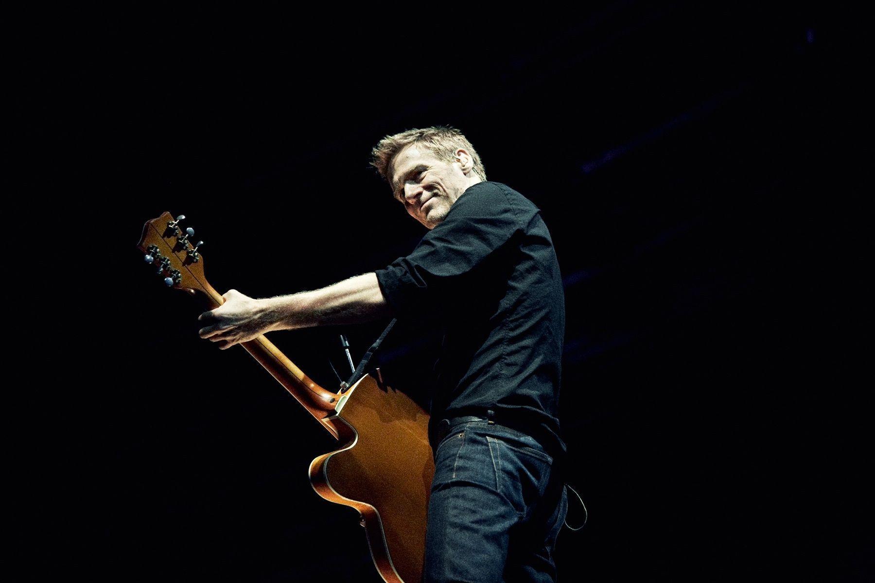 Bryan Adams HD Pictures