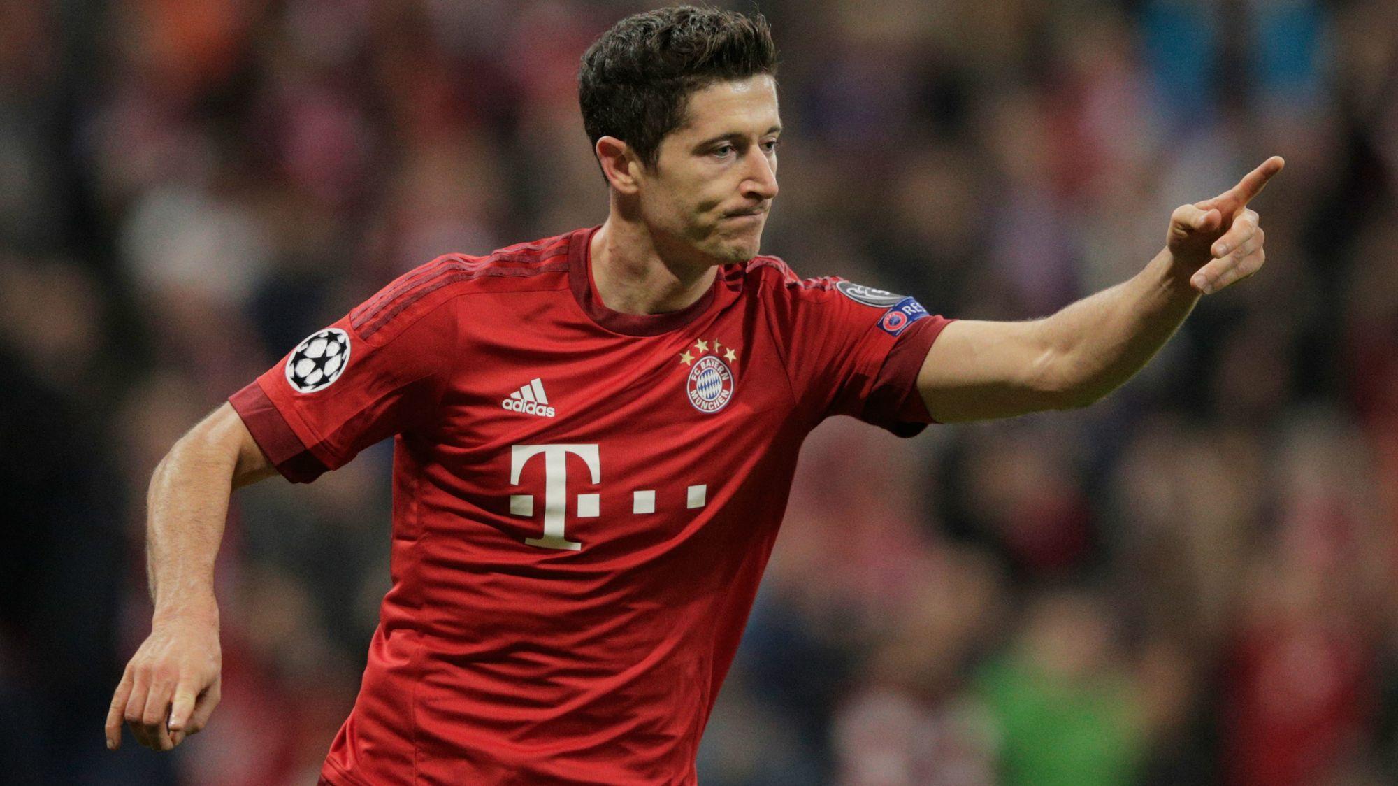 Robert Lewandowski Sexy Wallpapers