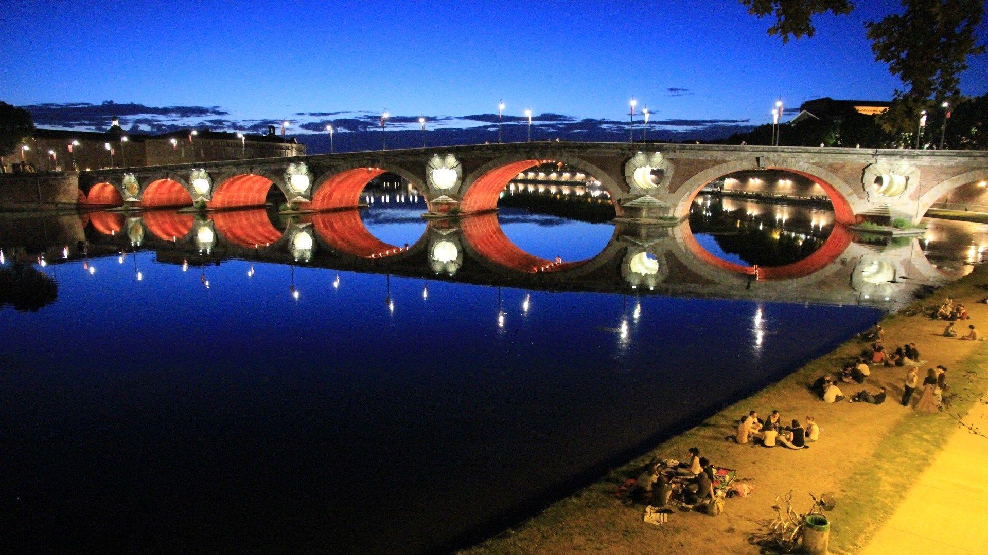 free wallpapers and screensavers for pont neuf toulouse, Thurston