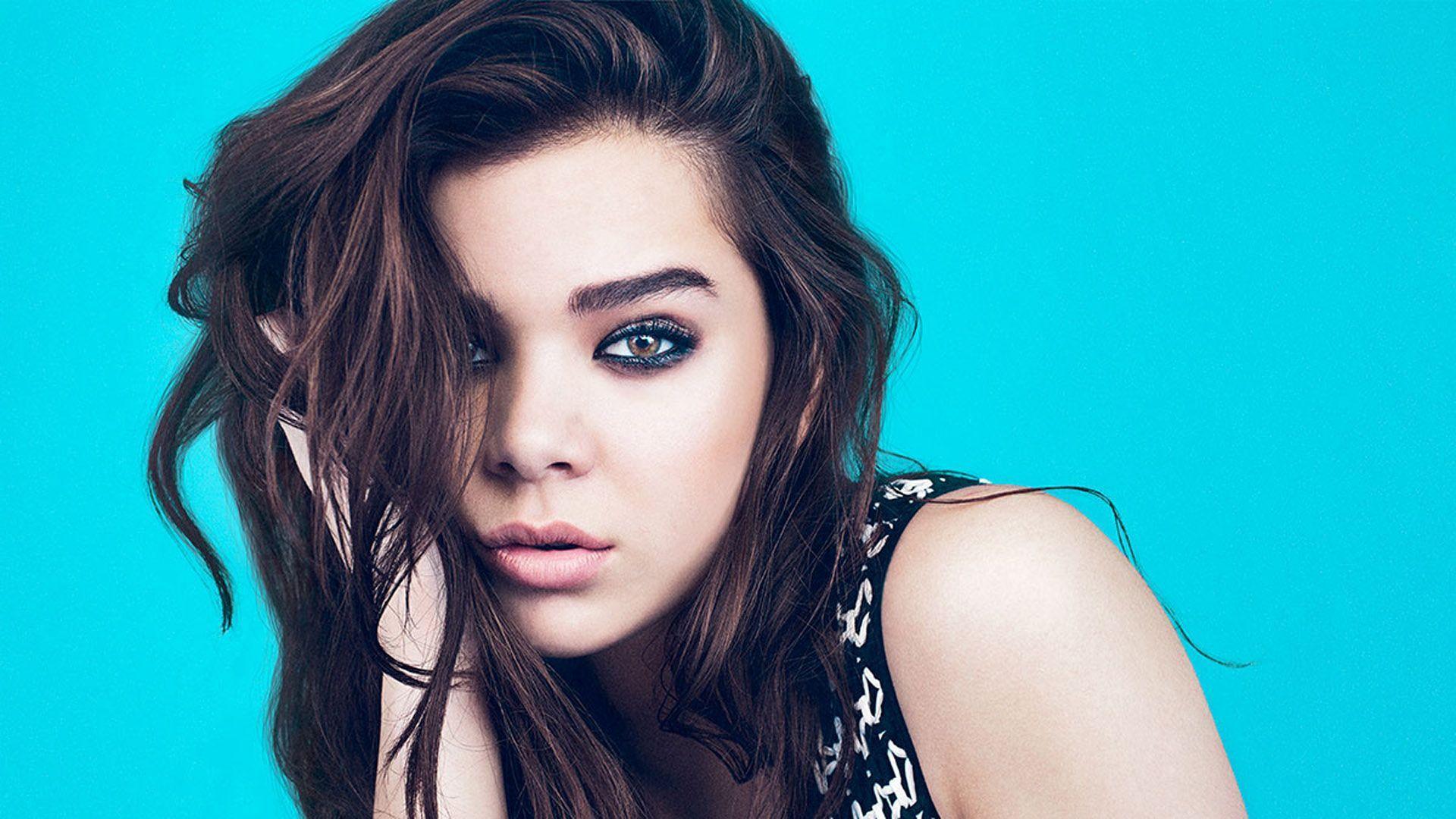 Hailee Steinfeld Wallpapers