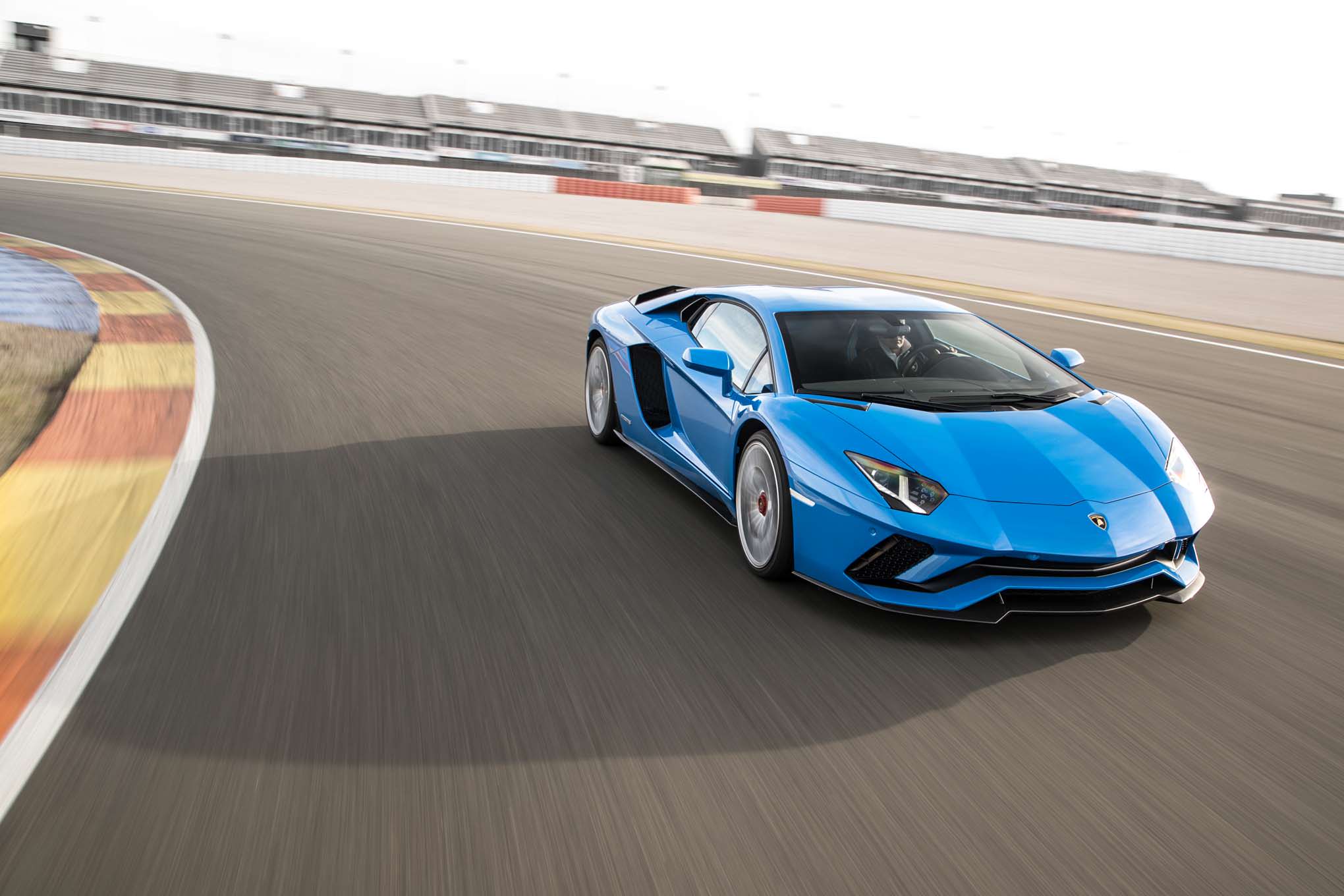 Wonderful Lamborghini Aventador S HD Wallpapers