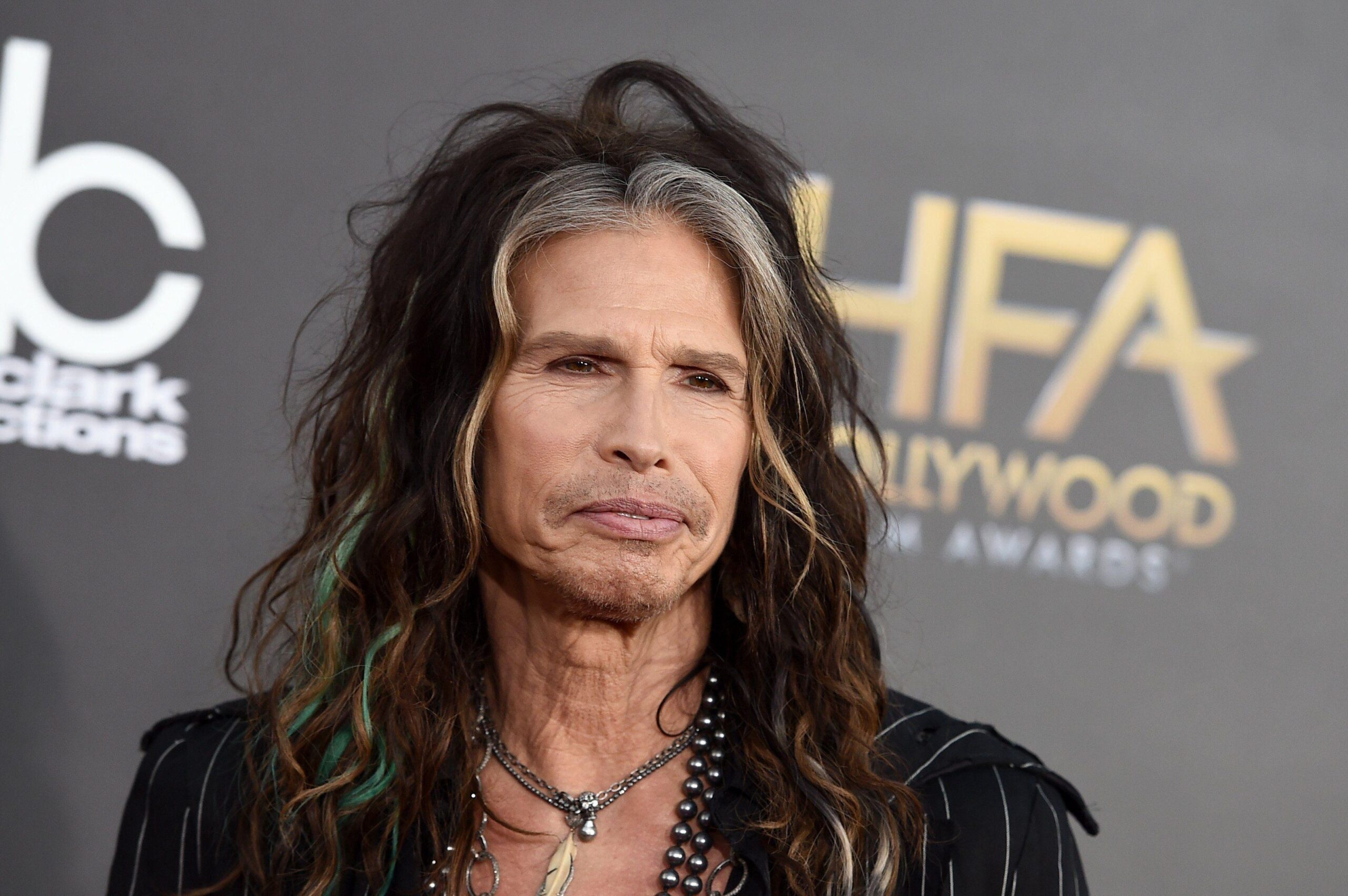 Steven Tyler’s Health Issues Force Aerosmith To Cancel Their Tour