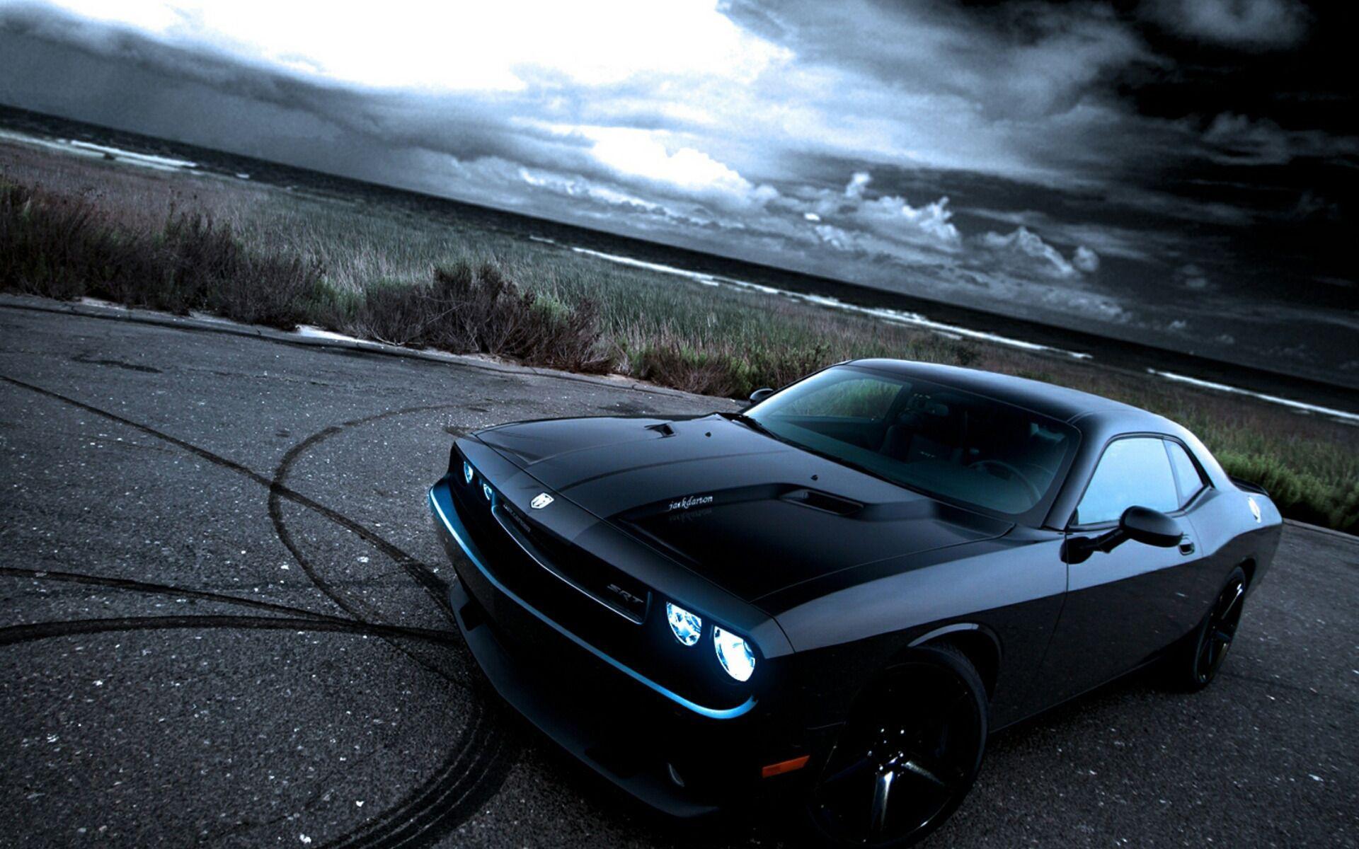 Dodge Challenger Hellcat Wallpapers