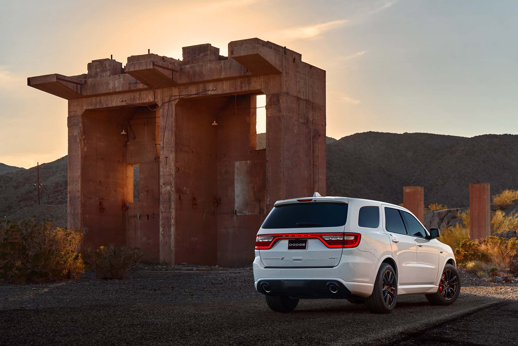 DodgeDrurango SRT image 2018 Dodge Durango SRT rear three quarter