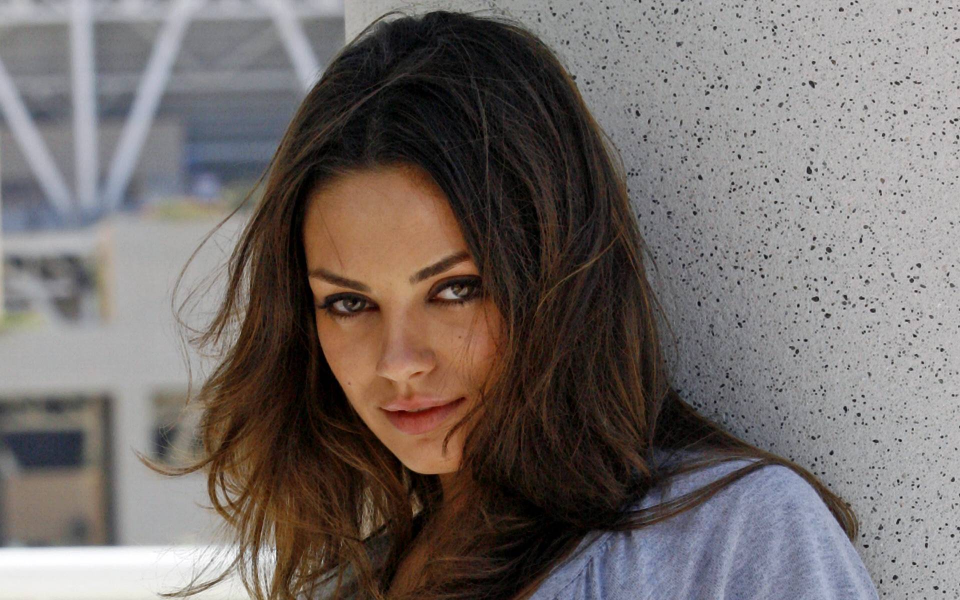 Mila Kunis Wallpapers Hd