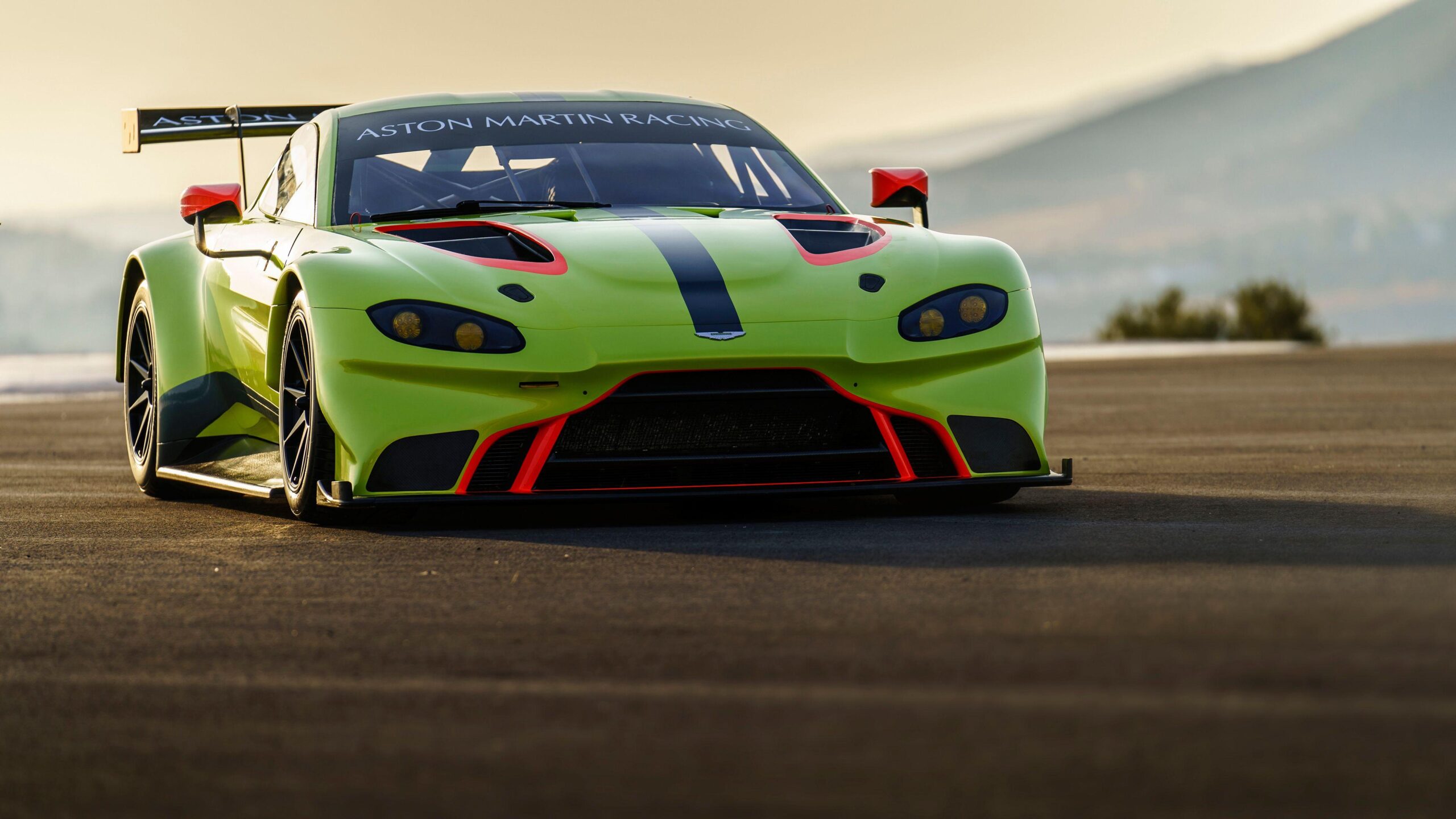 2018 Aston Martin Vantage GTE 4K Wallpapers